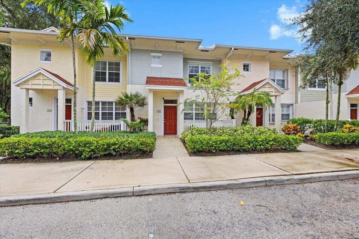 776 Dakota Drive 102 — photo