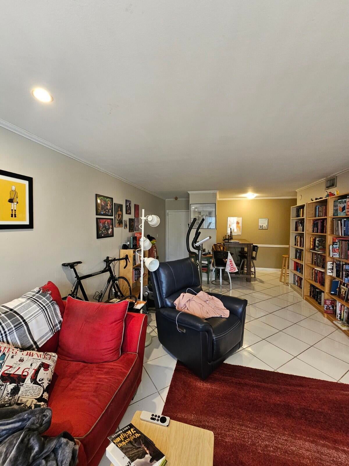 119 NE 19th Court 211G — photo