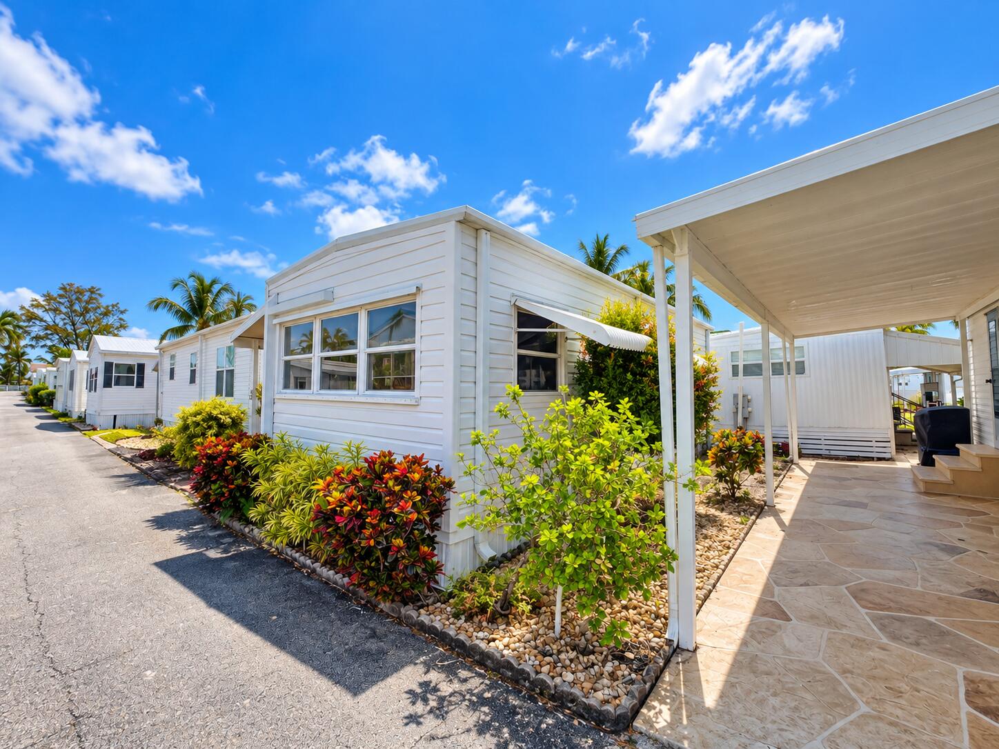 15 Hibiscus Drive H — photo
