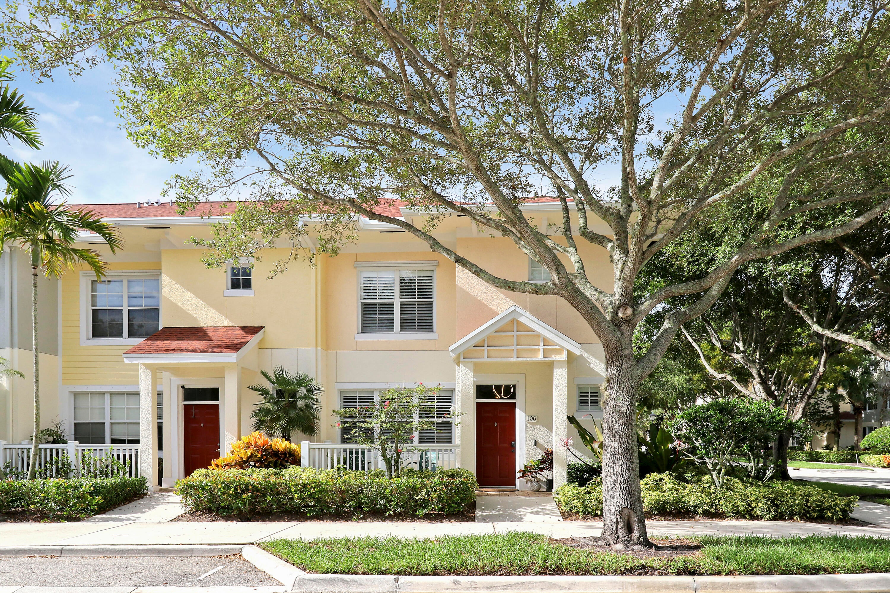 776 Dakota Drive 106 — photo