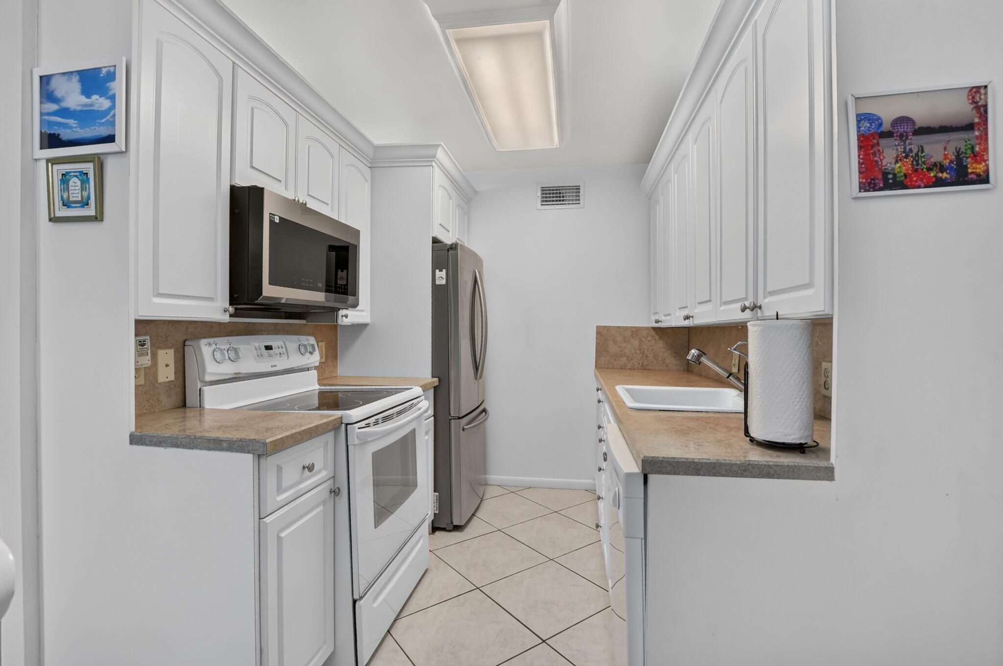 2025 Cornwall B, Boca Raton, FL 33434 — photo 3