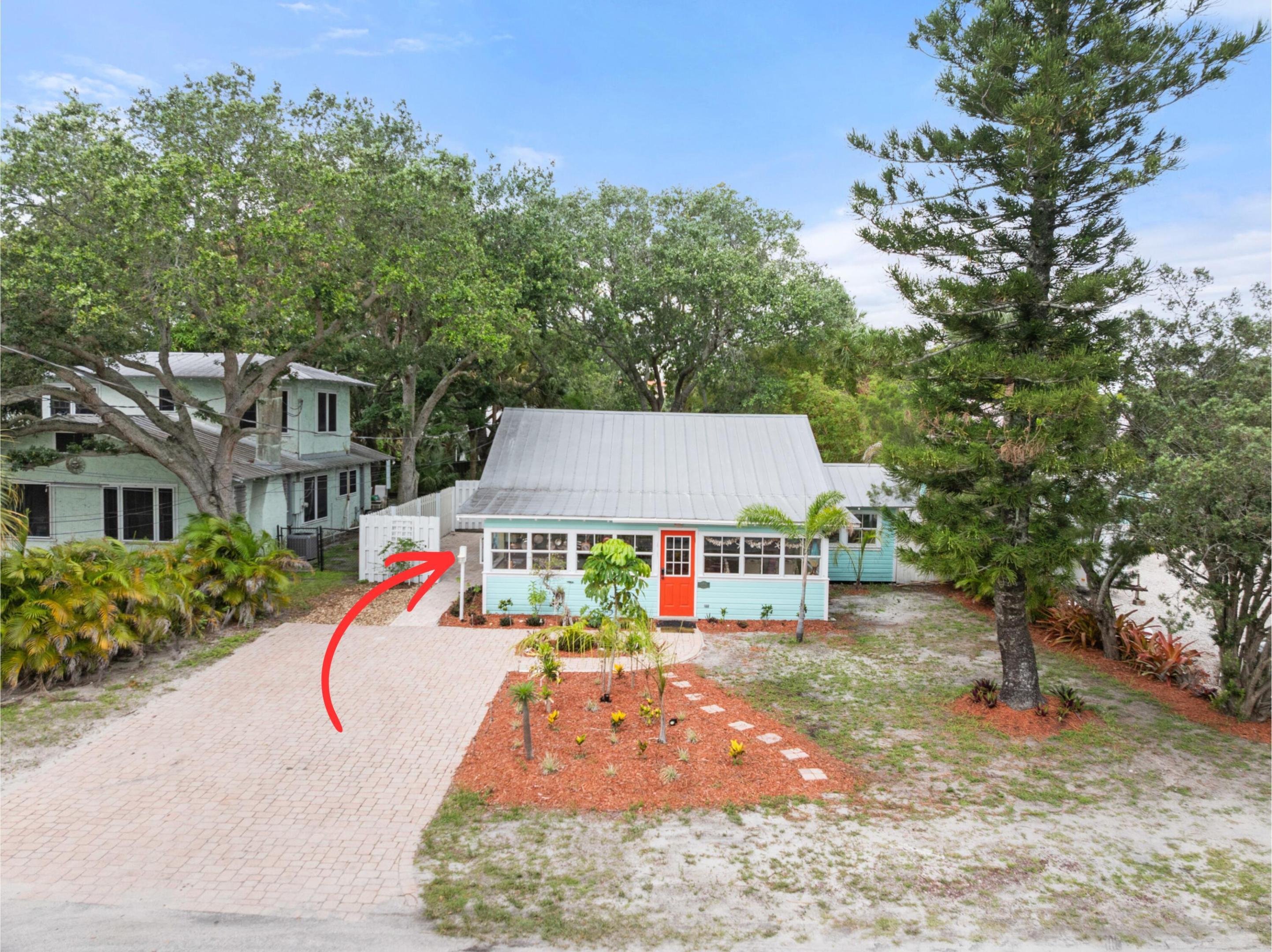 644 SW Bryant Avenue Unit B — photo