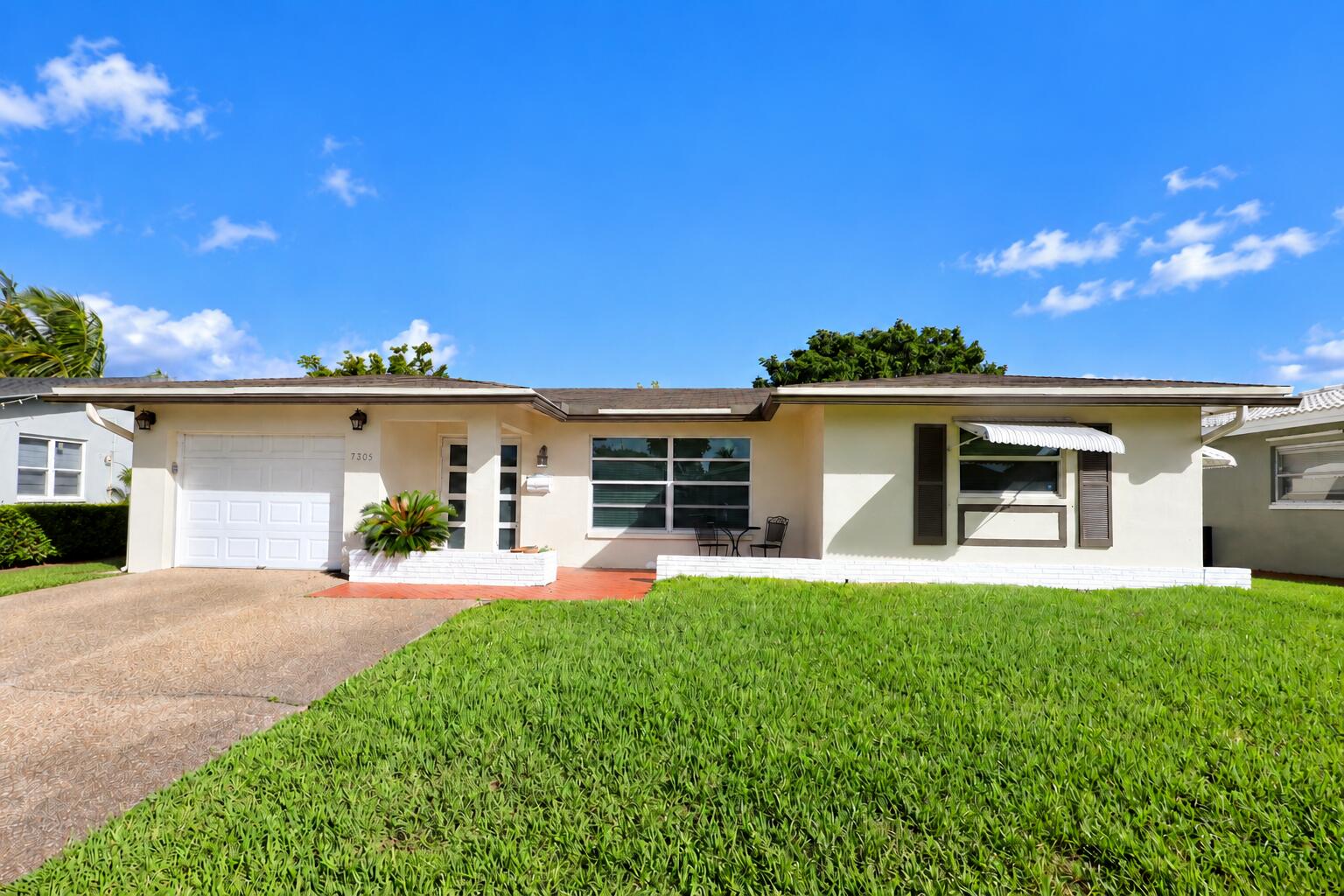 7305 NW 58th Court — photo