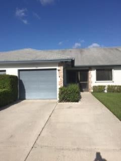 149 Moccasin Trail S — photo