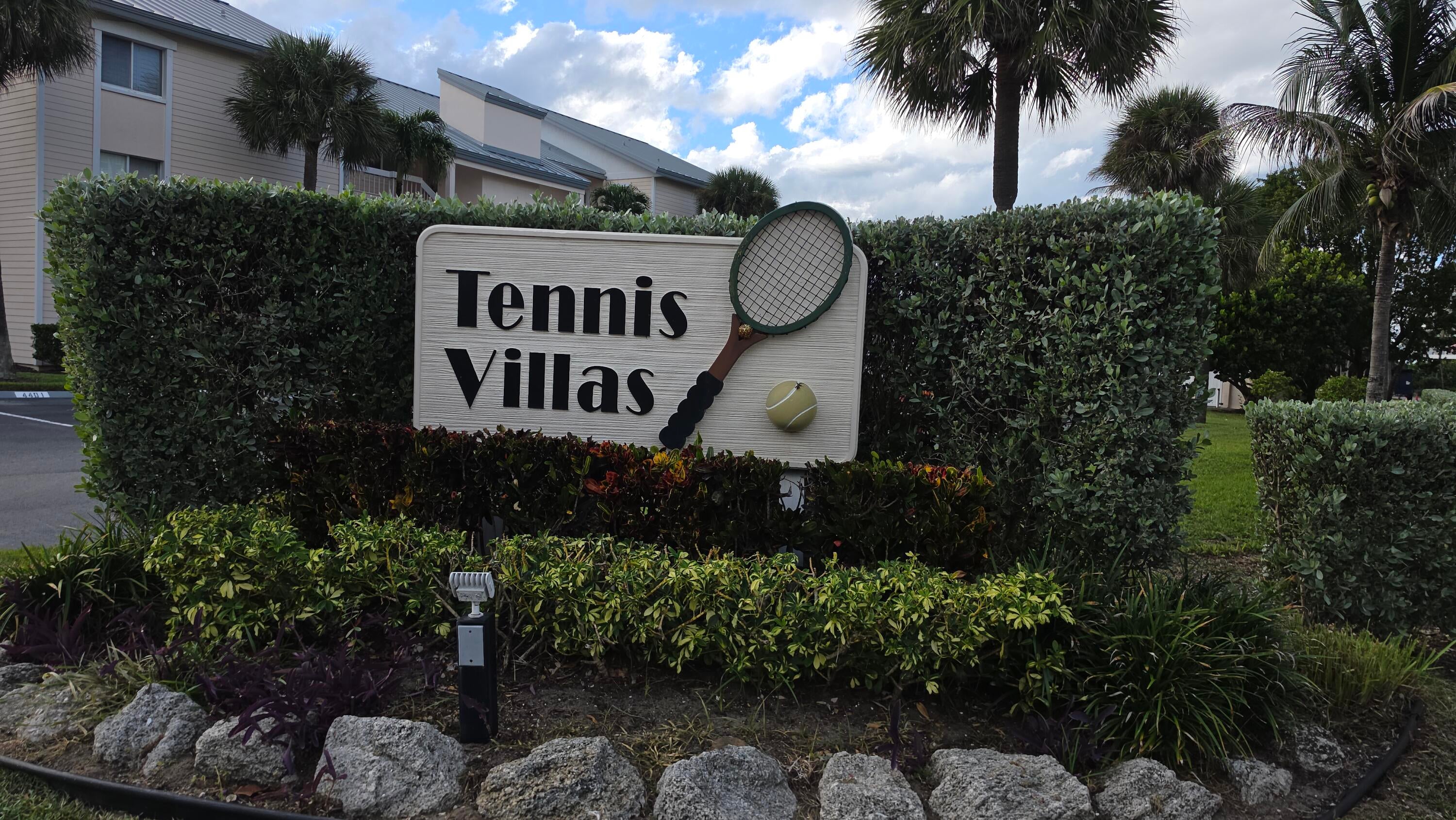 5811 NE Gulfstream Way 4006 — photo