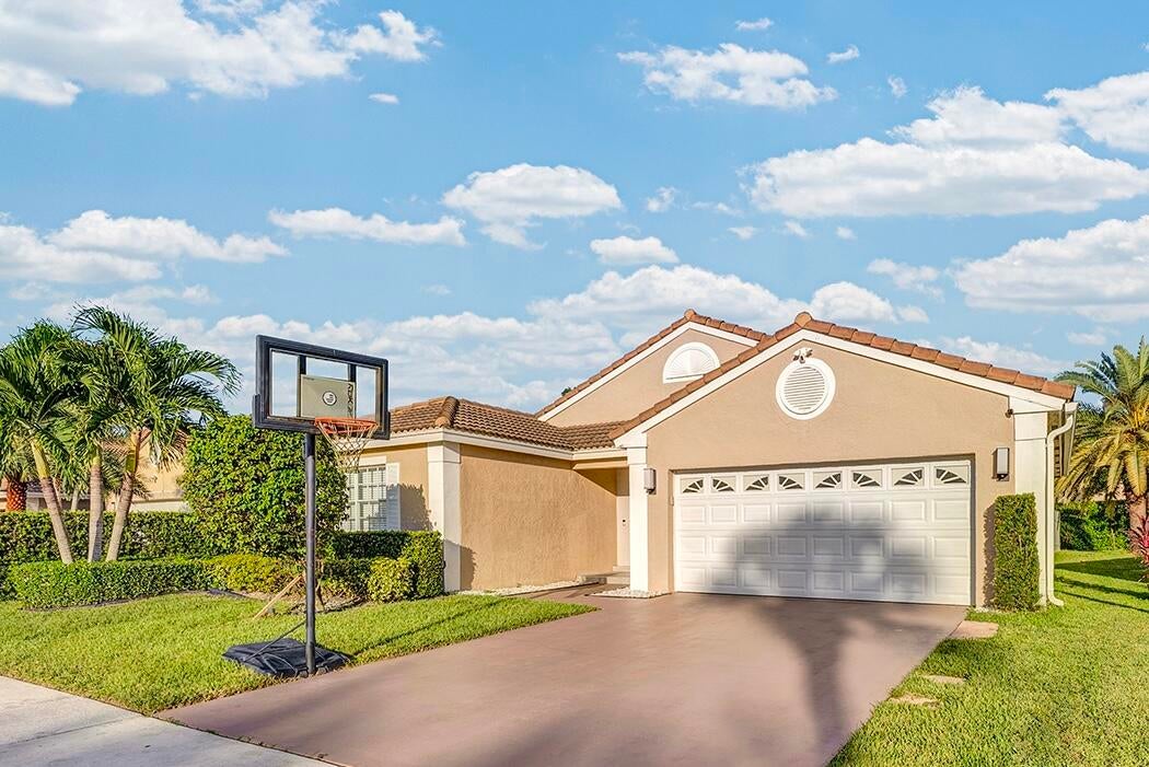 10580 Pebble Cove Lane — photo