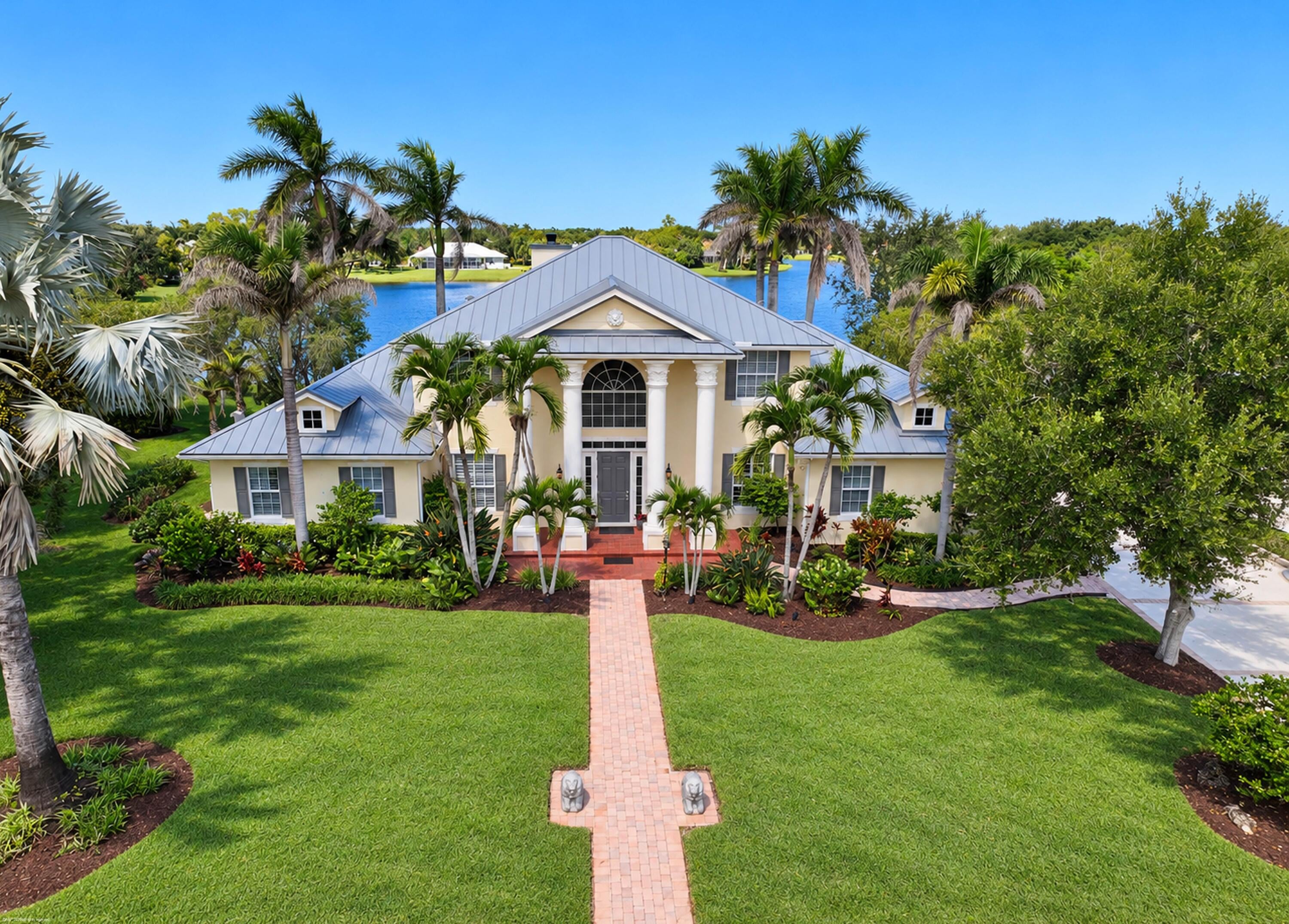 5508 SW Orchid Bay Drive — photo