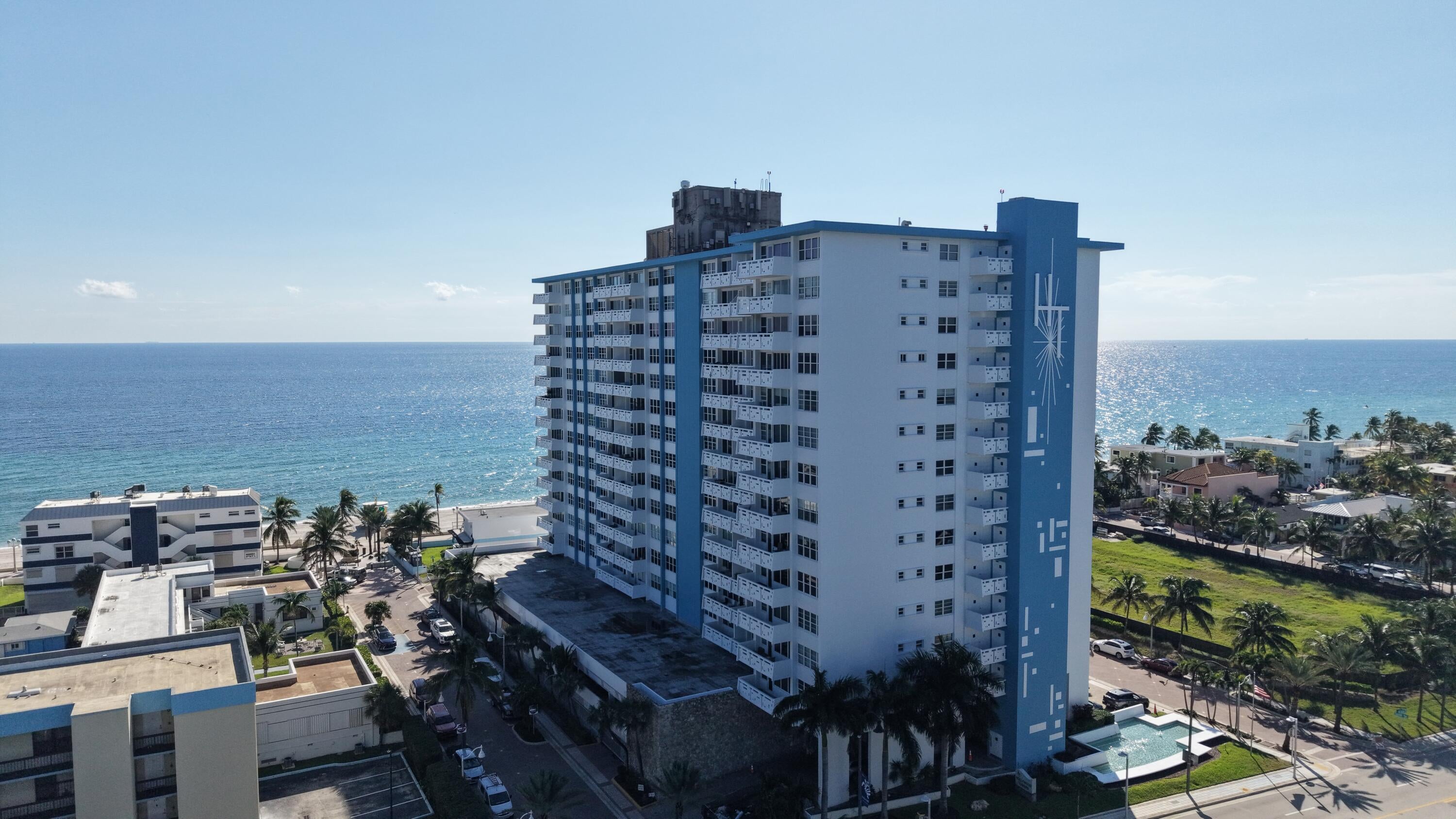3111 N Ocean Drive 512 — photo