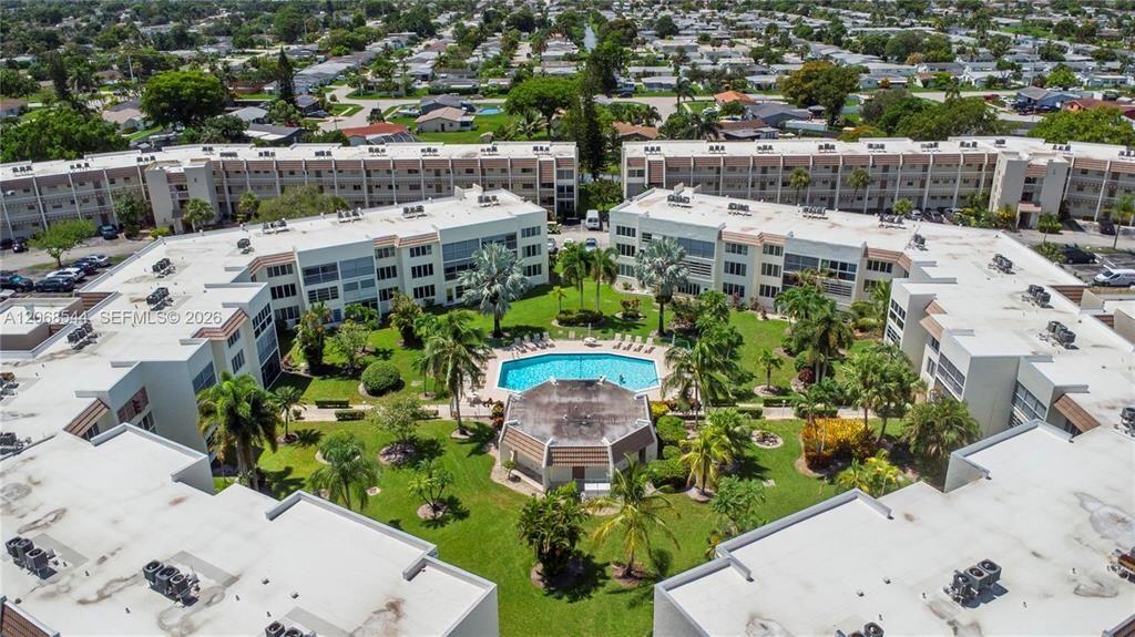 6770 Royal Palm Boulevard 305L — photo