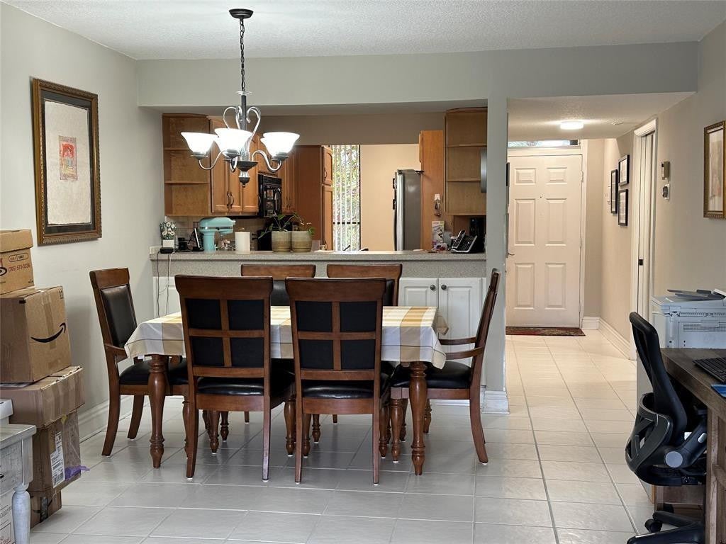 5609 Coral Lake 109 — photo