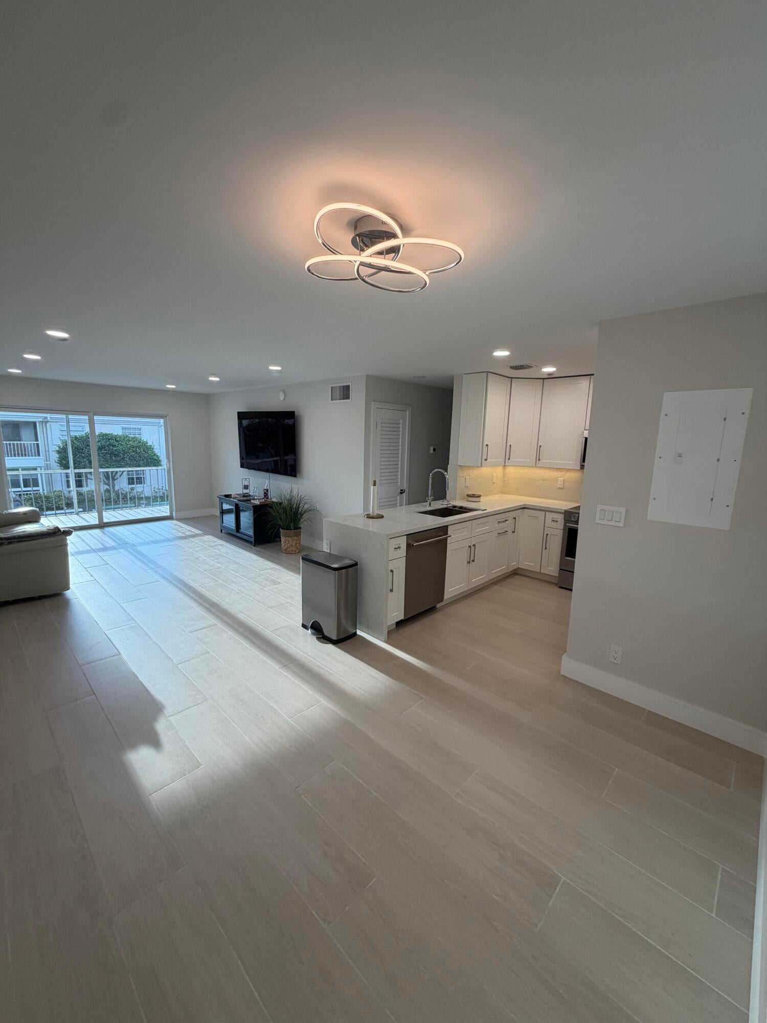 6347 Bay Club Drive 3 — photo