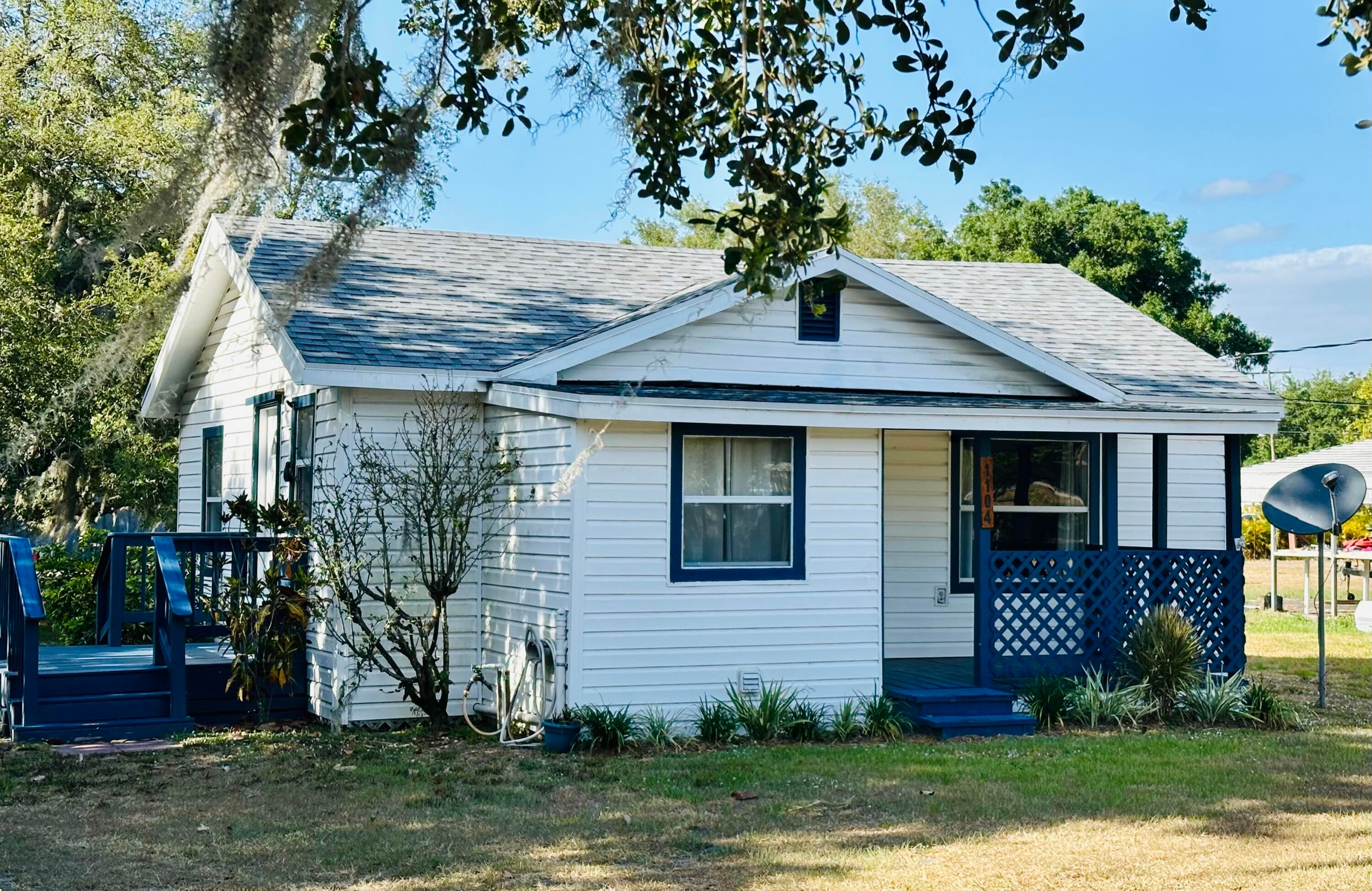 1104 SW 11th Street — photo