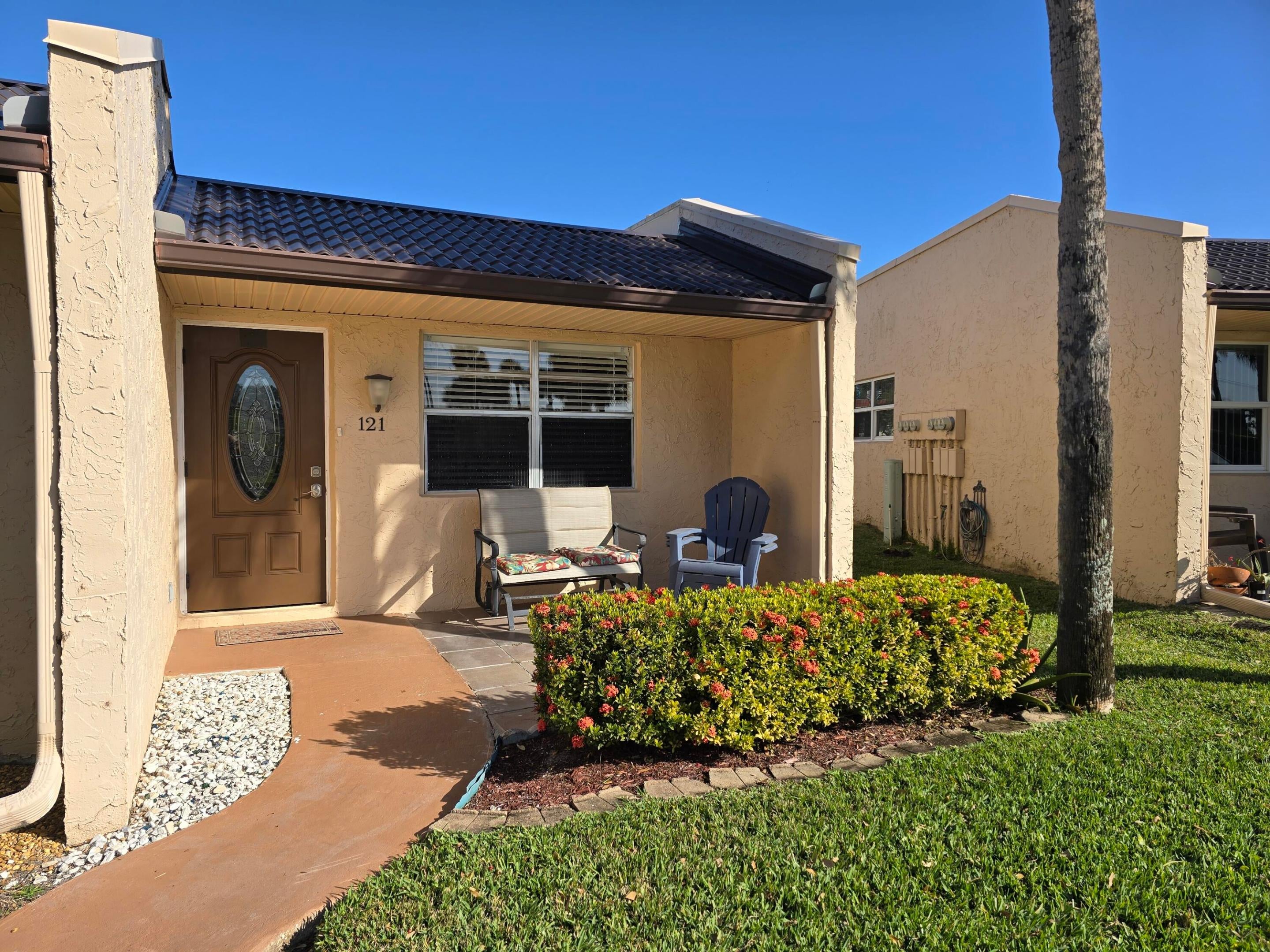 121 Lake Gloria Drive — photo