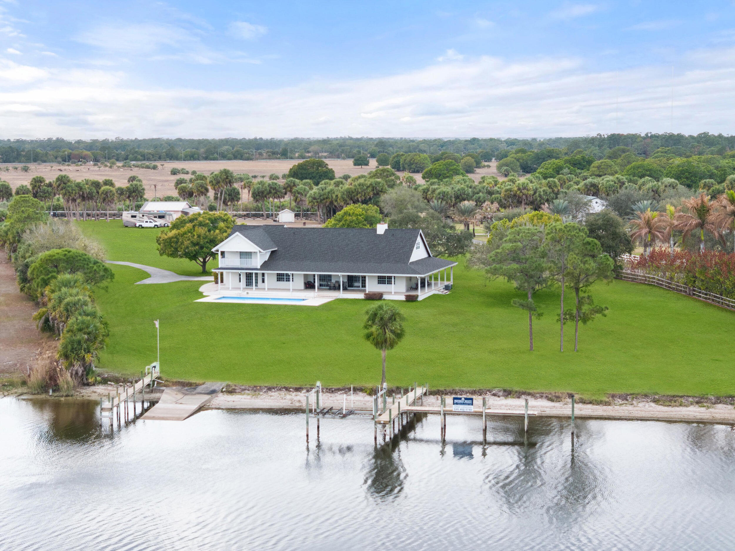 10125 SW Green Ridge Lane Lane — photo