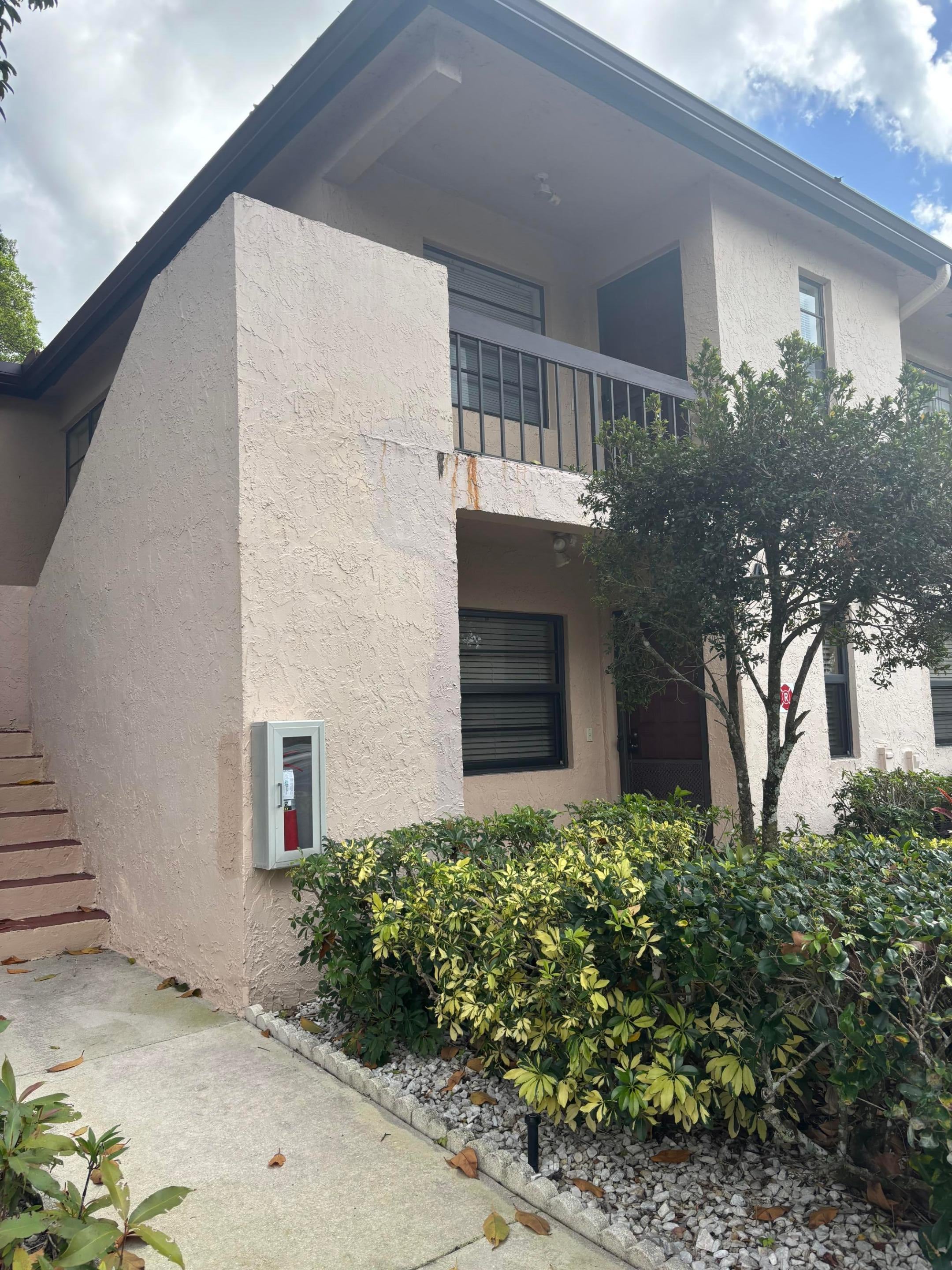 9268 Vista Del Lago 26B — photo