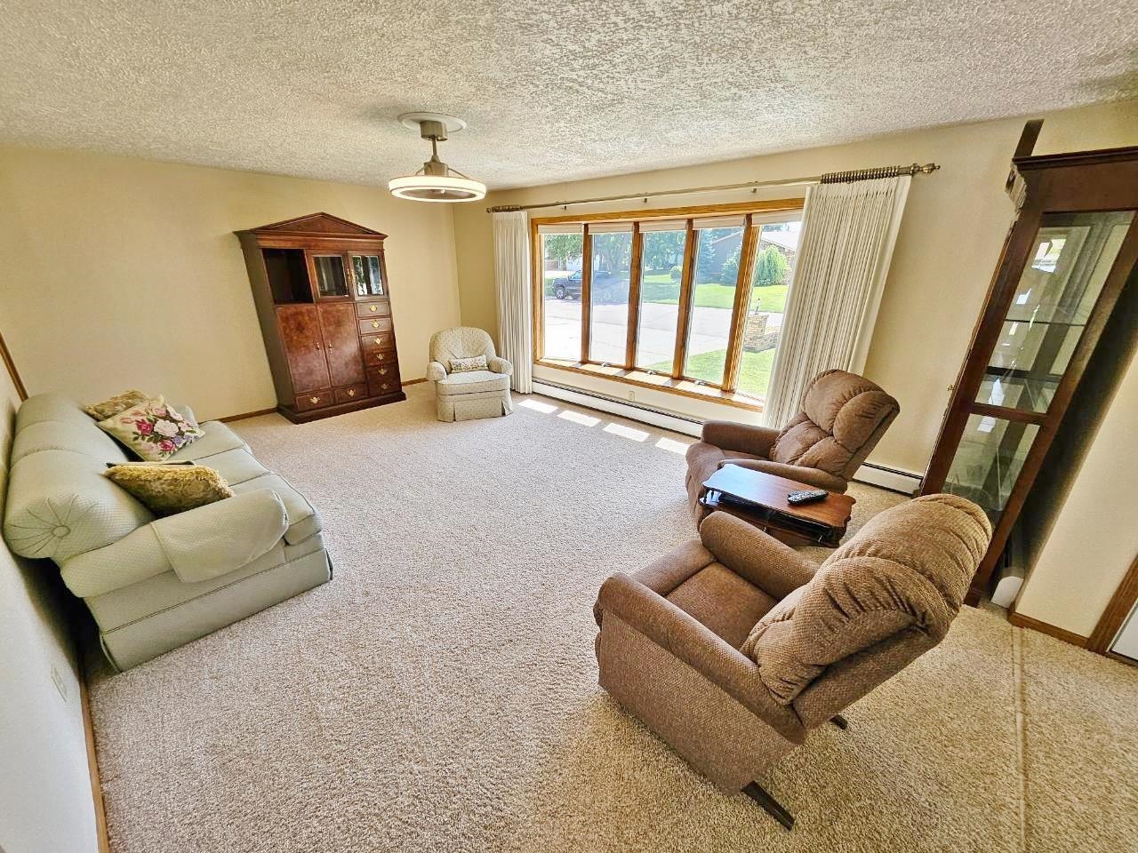 203 Sunset Lane, Rugby, ND 58368 — photo 2