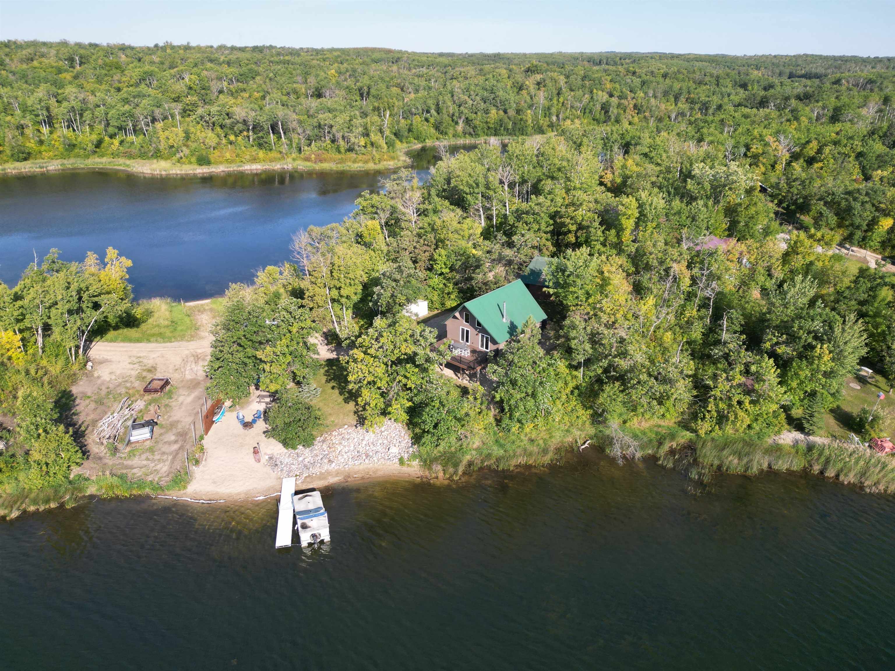 5 McARTHUR Lake — photo