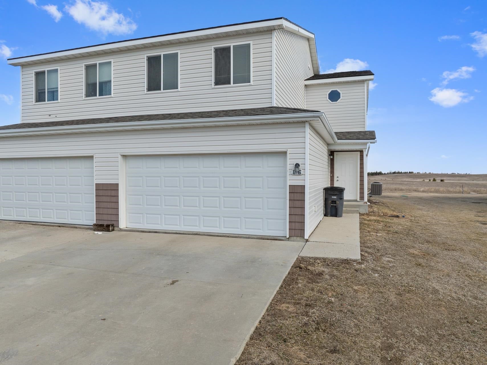 816 Nighthawk Dr — photo