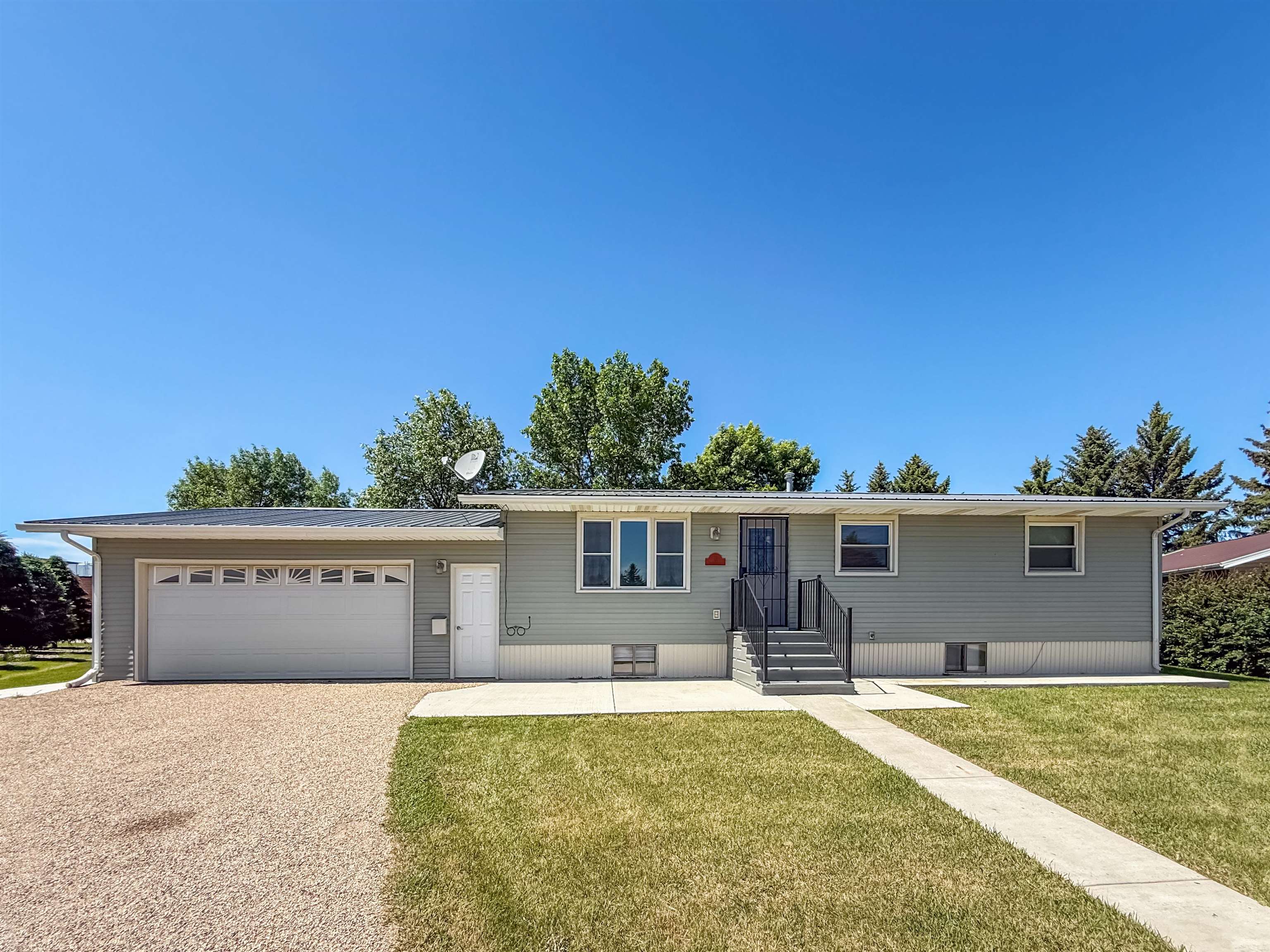 711 Horseshoe Dr — photo