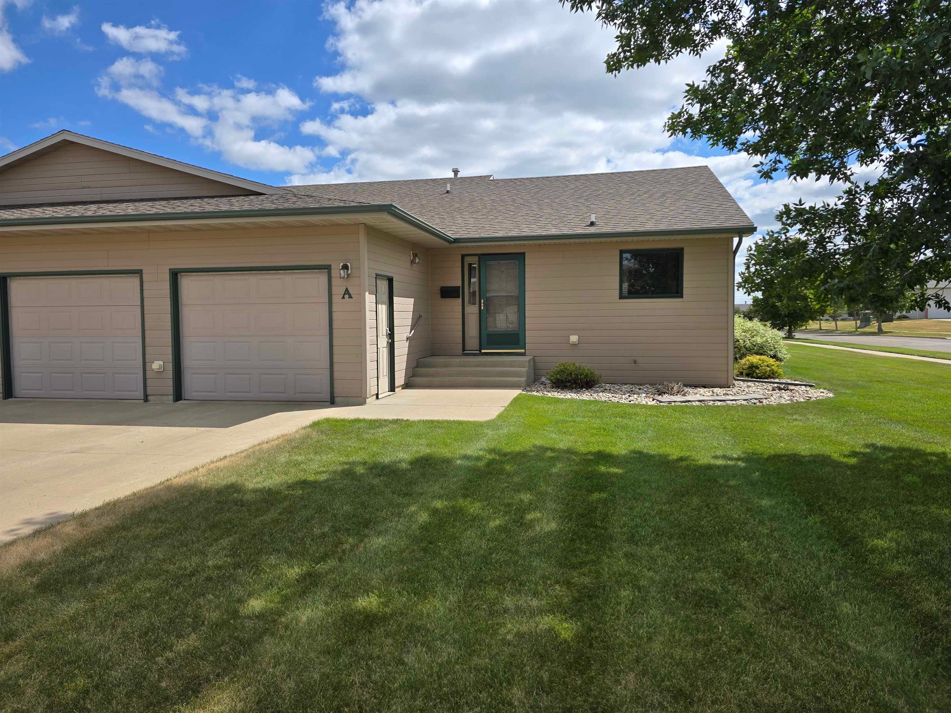 824 35th Ave SW Unit a — photo