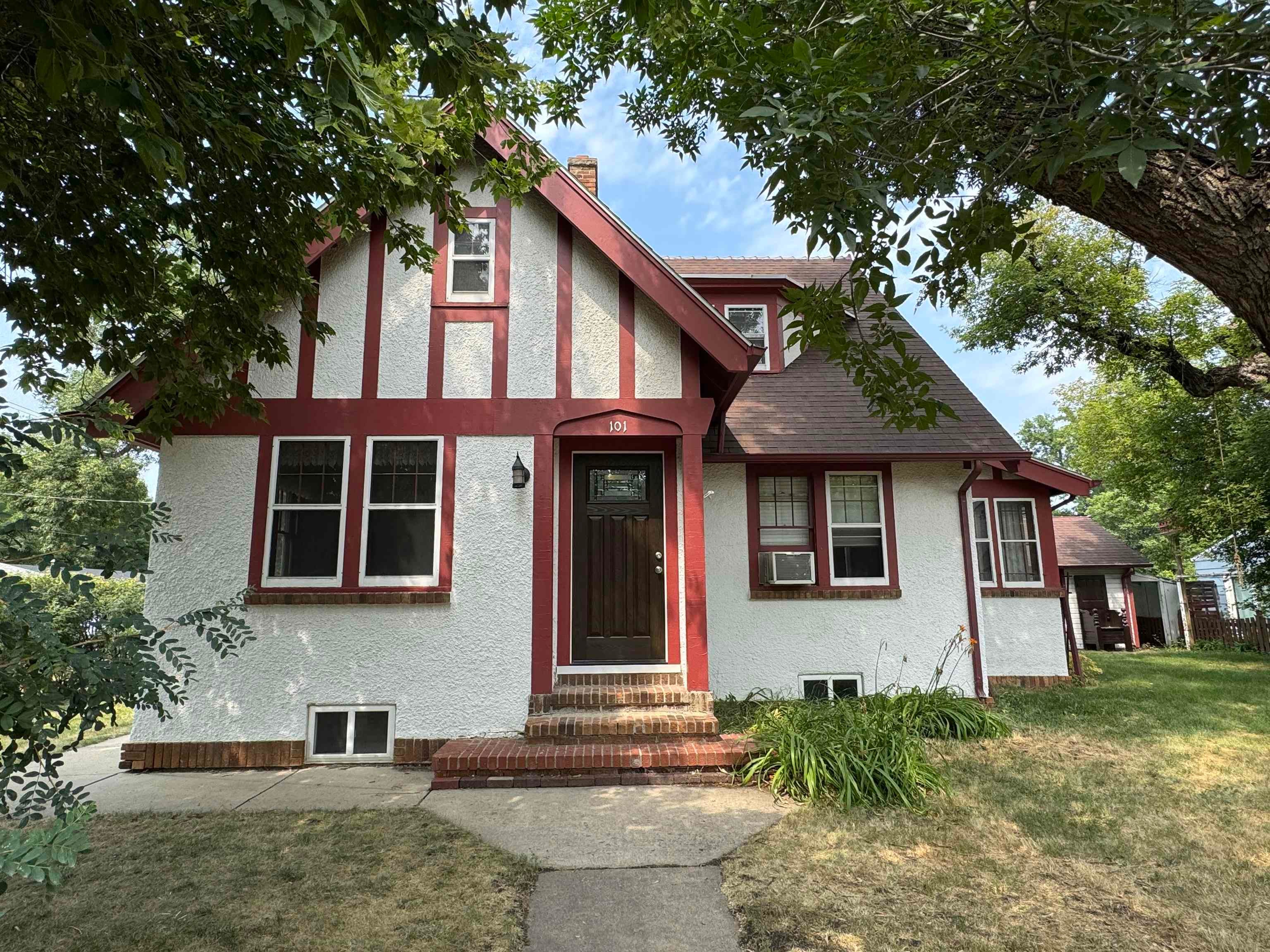 101 NE 6th Ave — photo