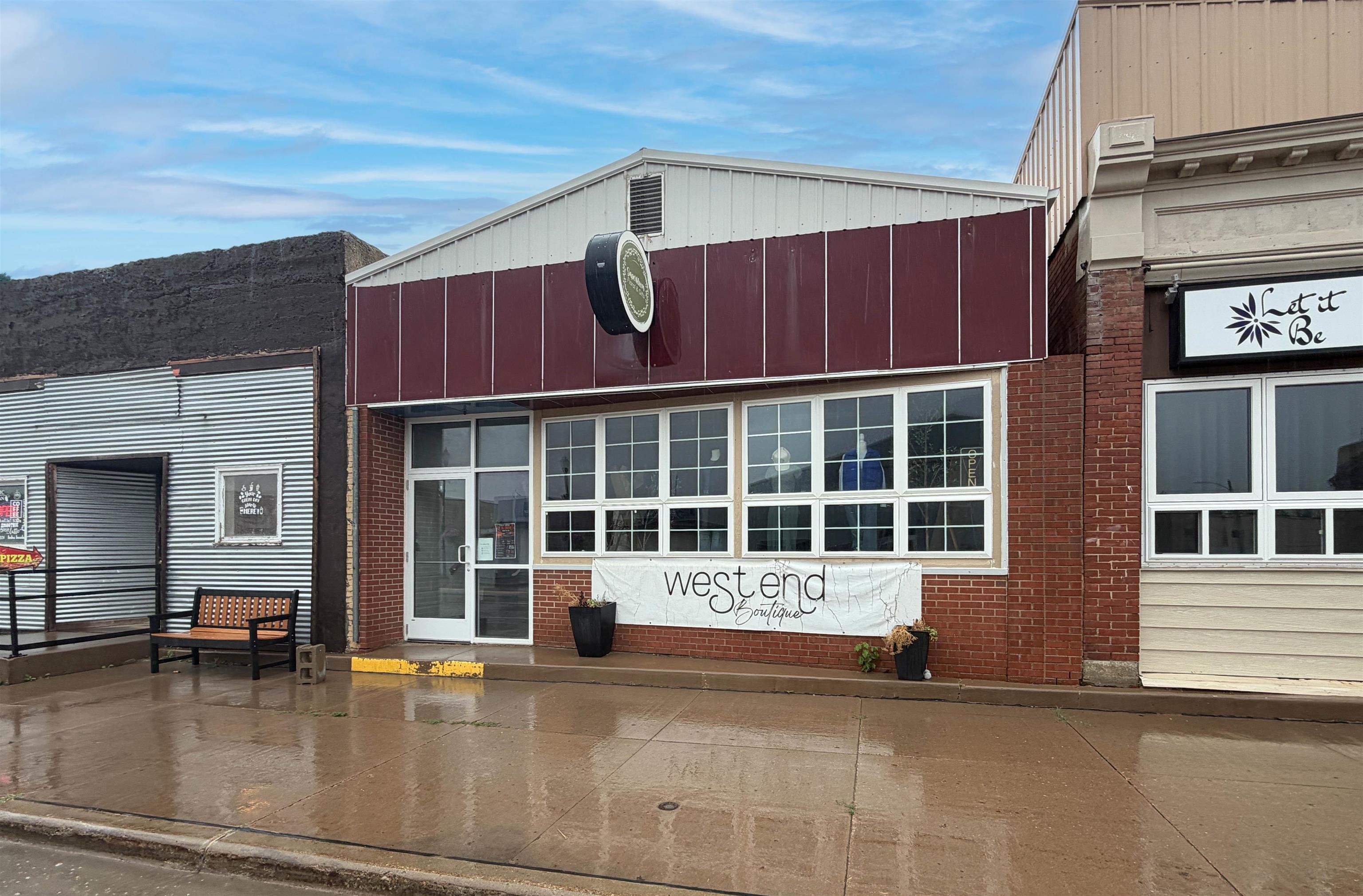 204 S Main St — photo