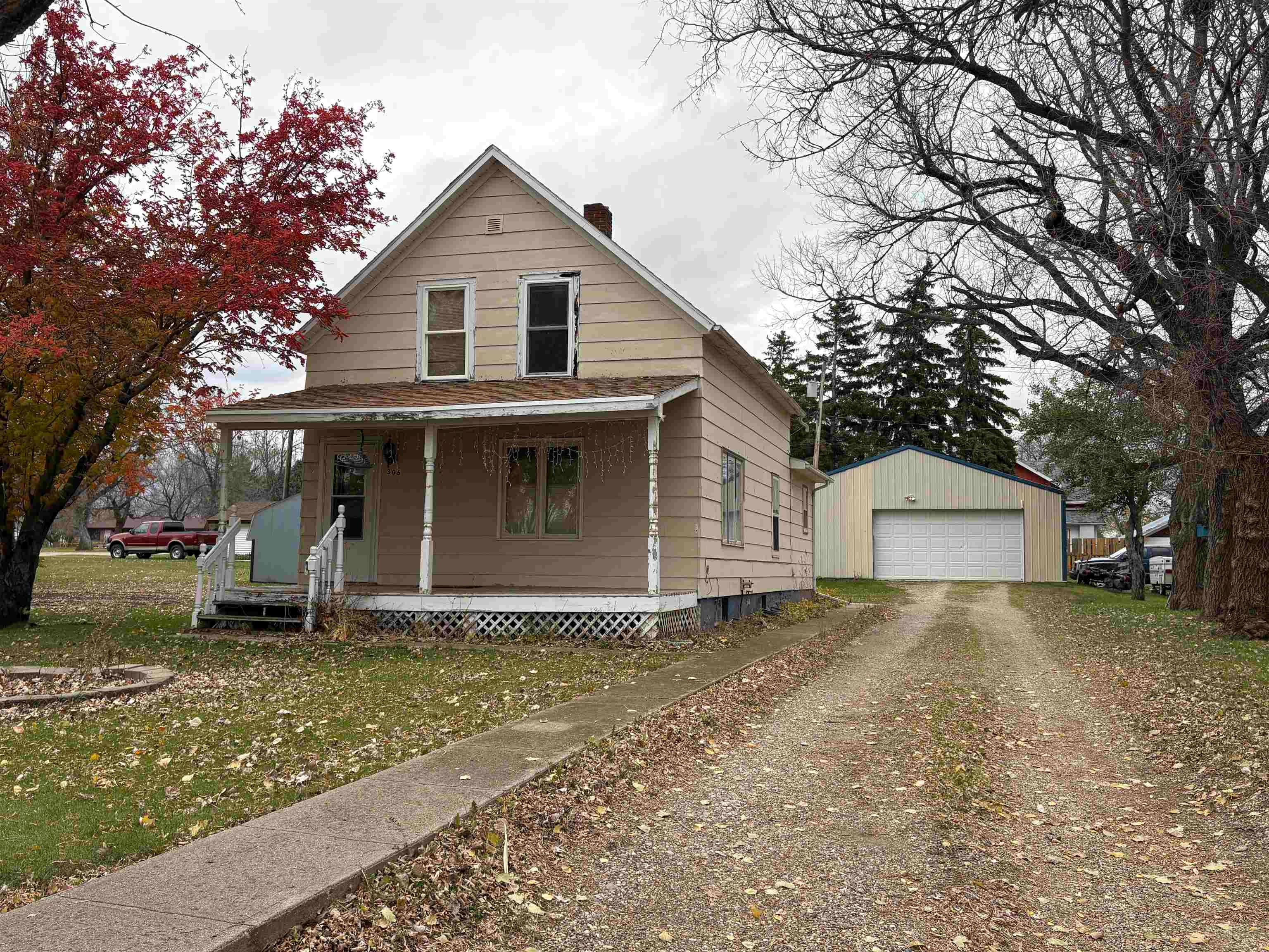 306 Cedar St — photo