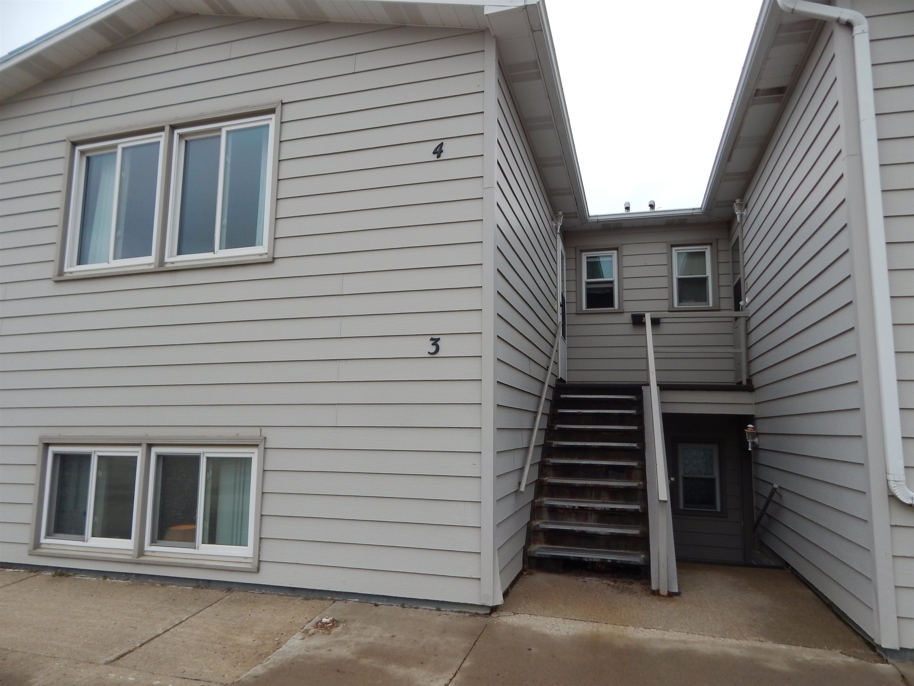 606 19th Ave SE Unit 3 — photo