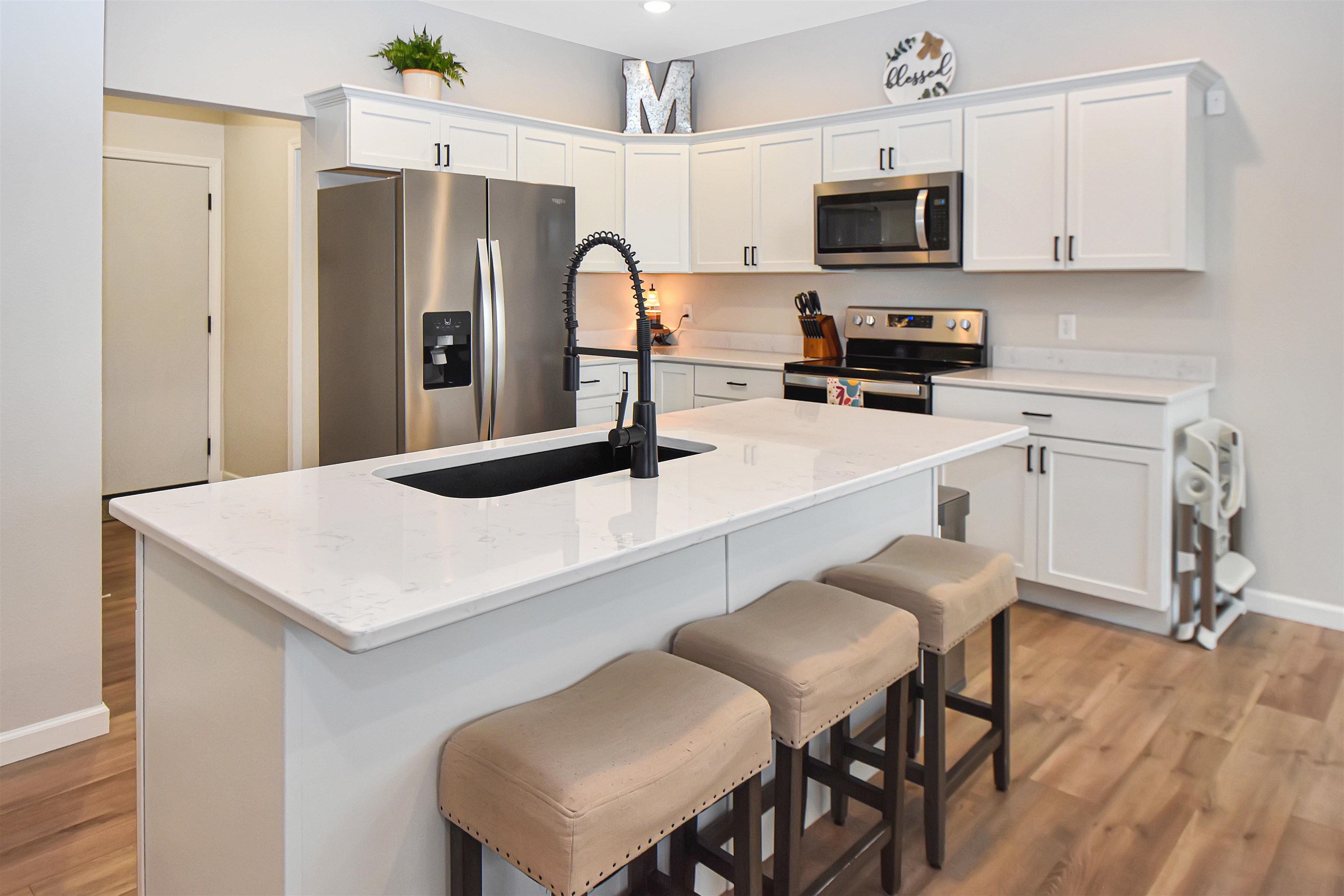 88 Mulberry Loop NE, Minot, ND 58703 — photo 3