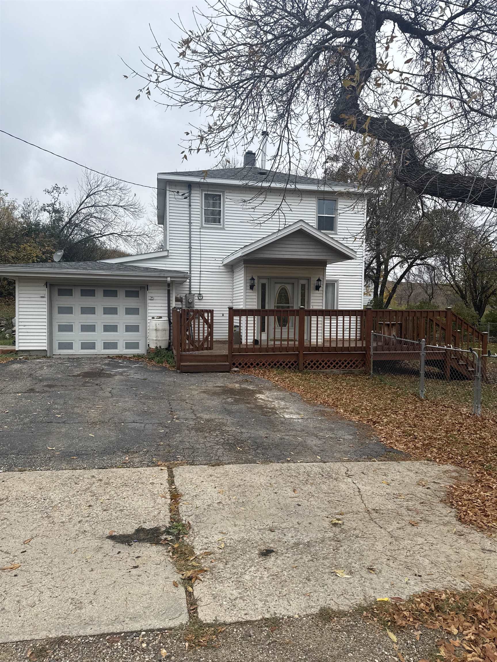 320 S Wright St. — photo