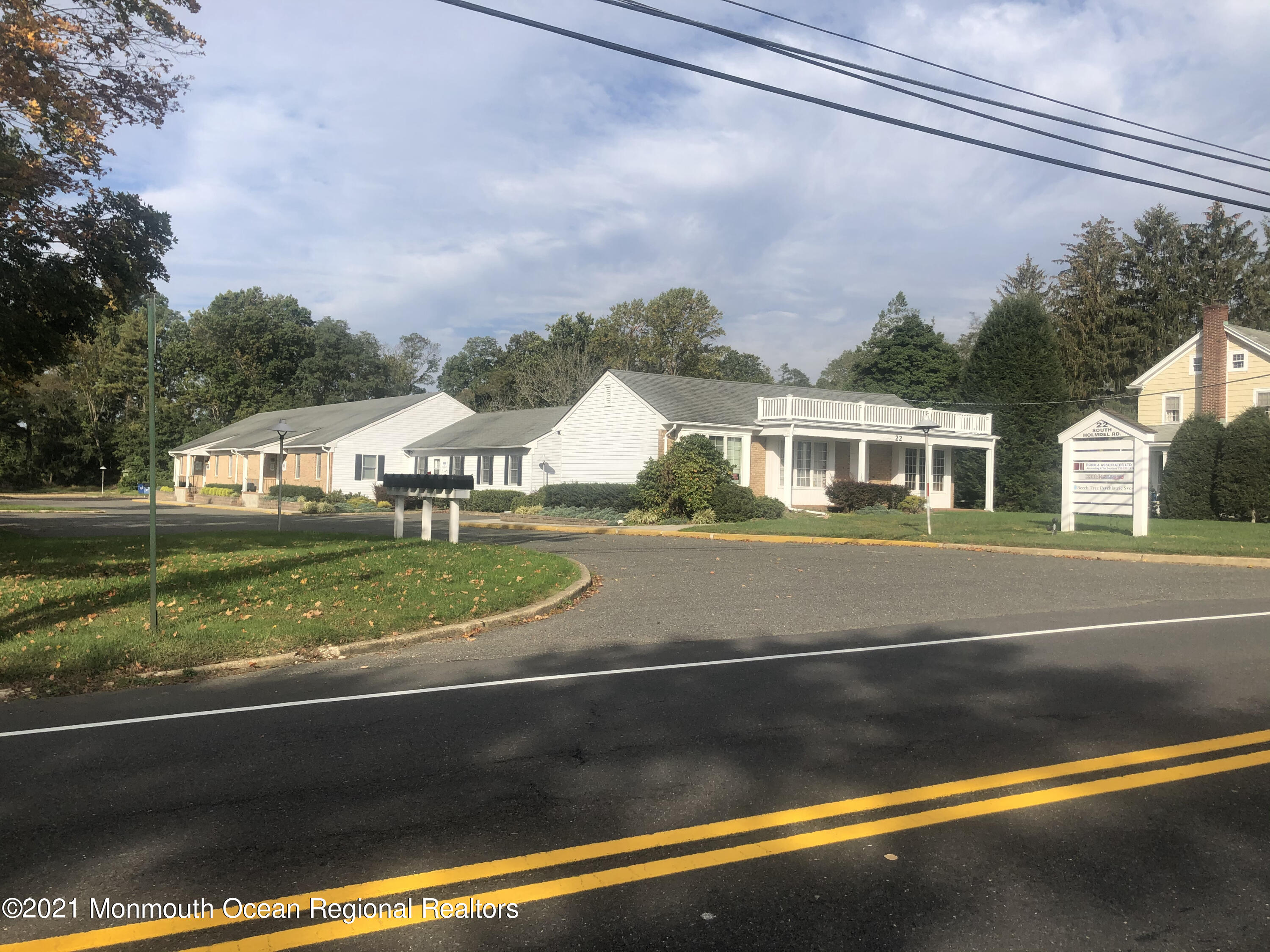 22 S Holmdel Road 1 — photo