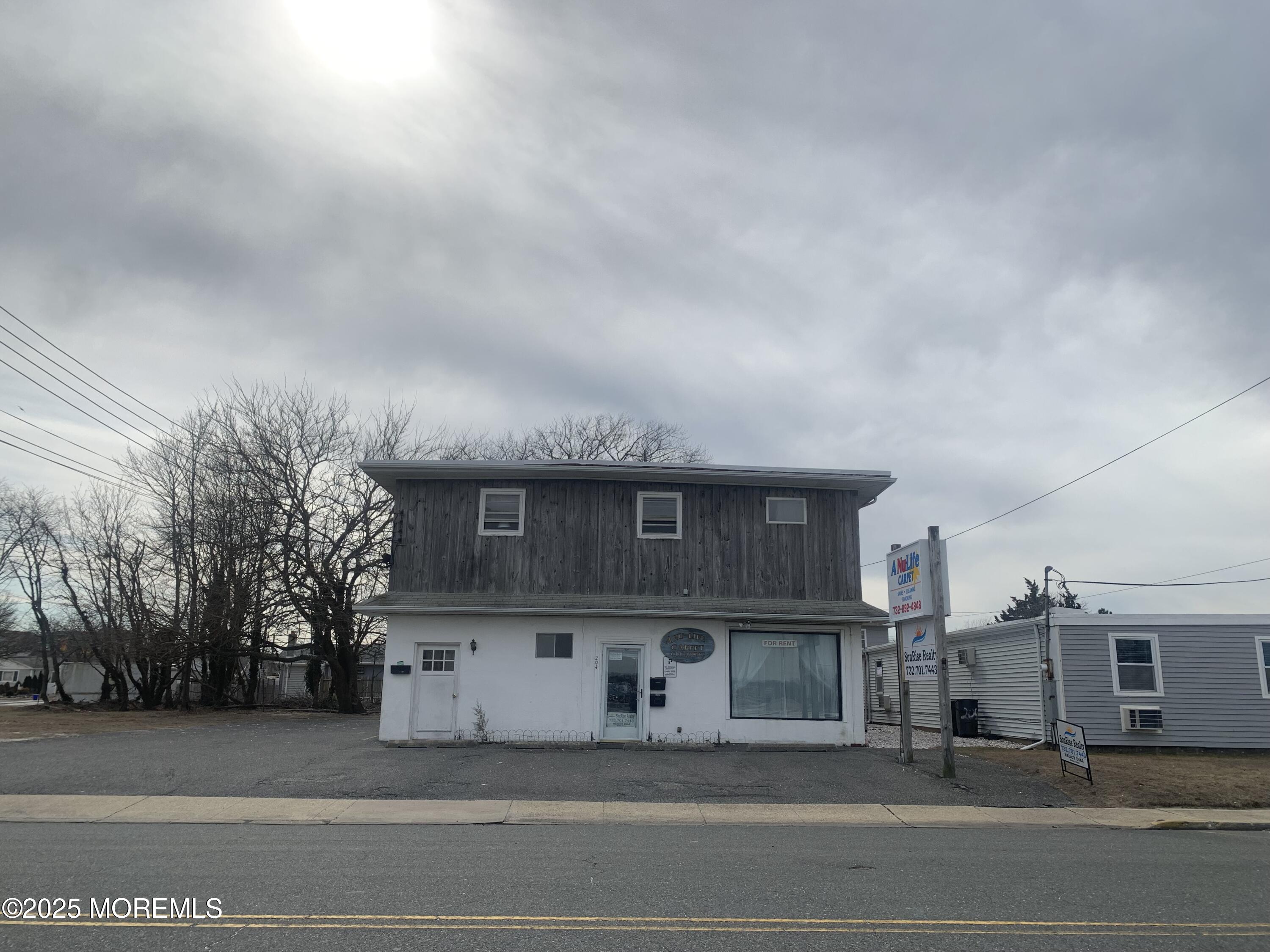 204 Channel Drive — photo