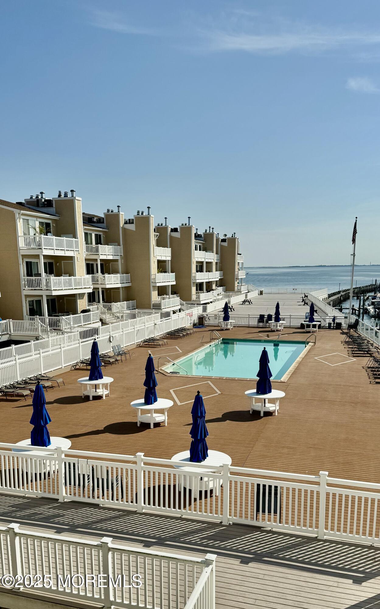 401 Bayshore Drive 2a — photo