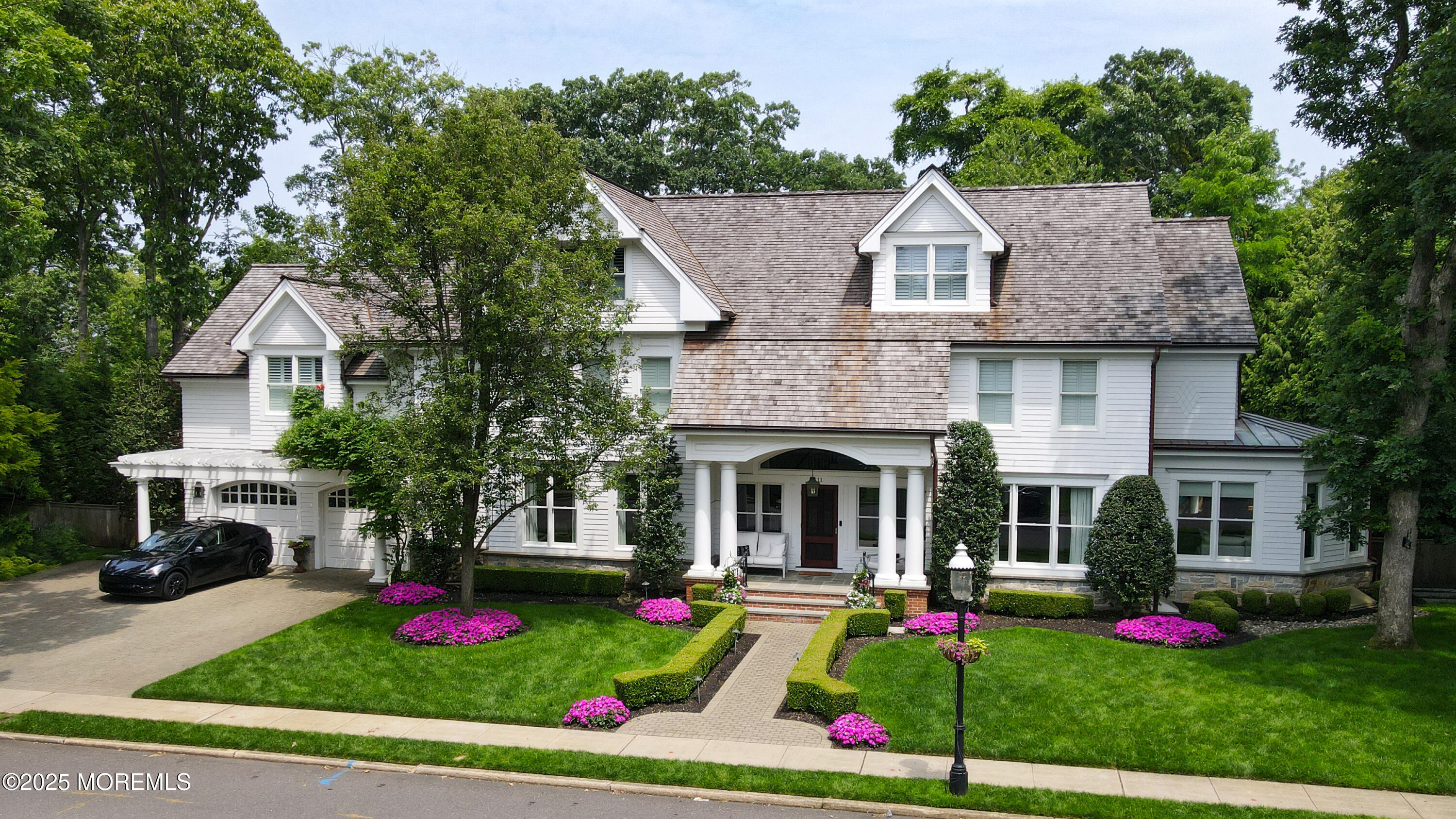 11 Red Oak Drive — photo