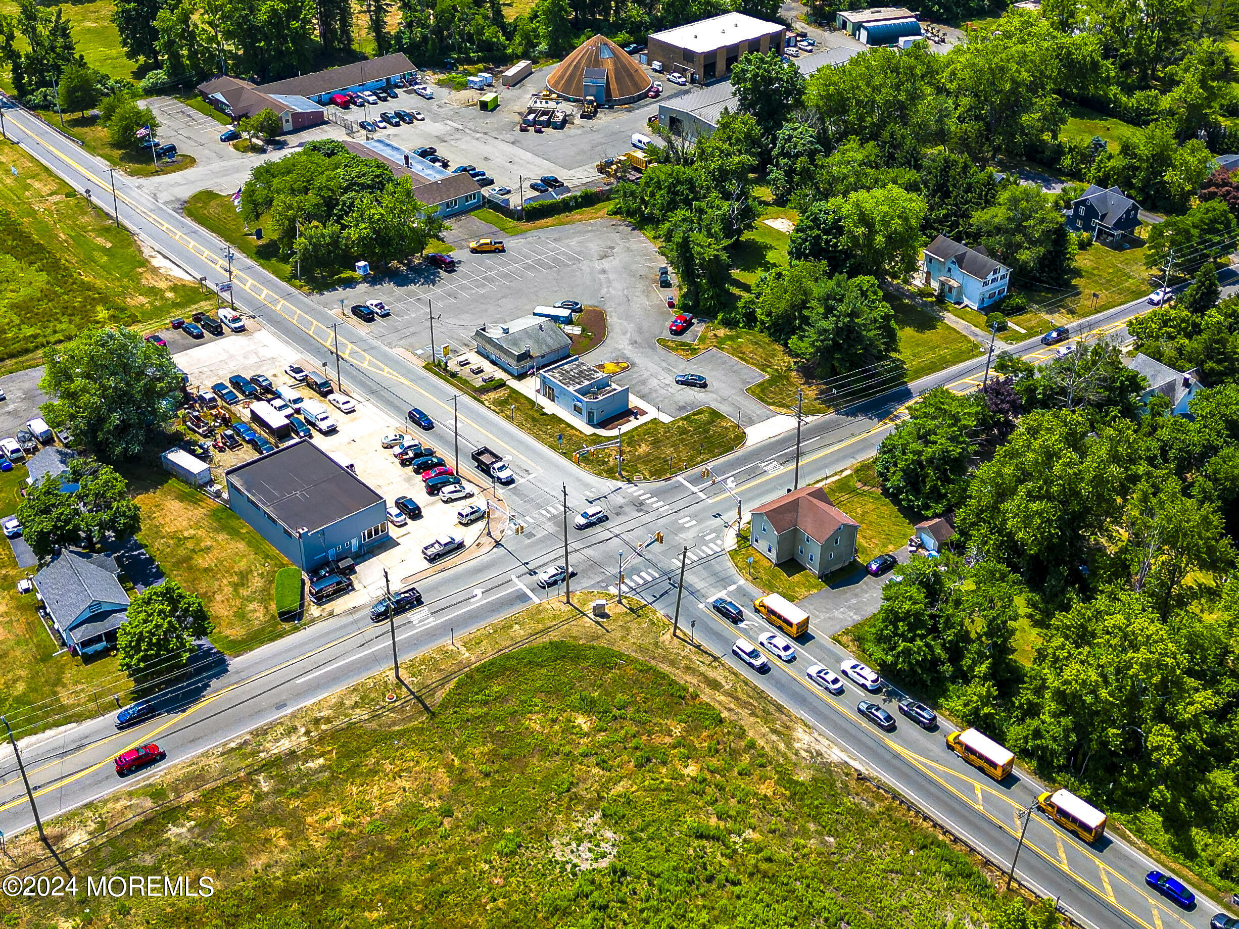 405 Main Street — photo