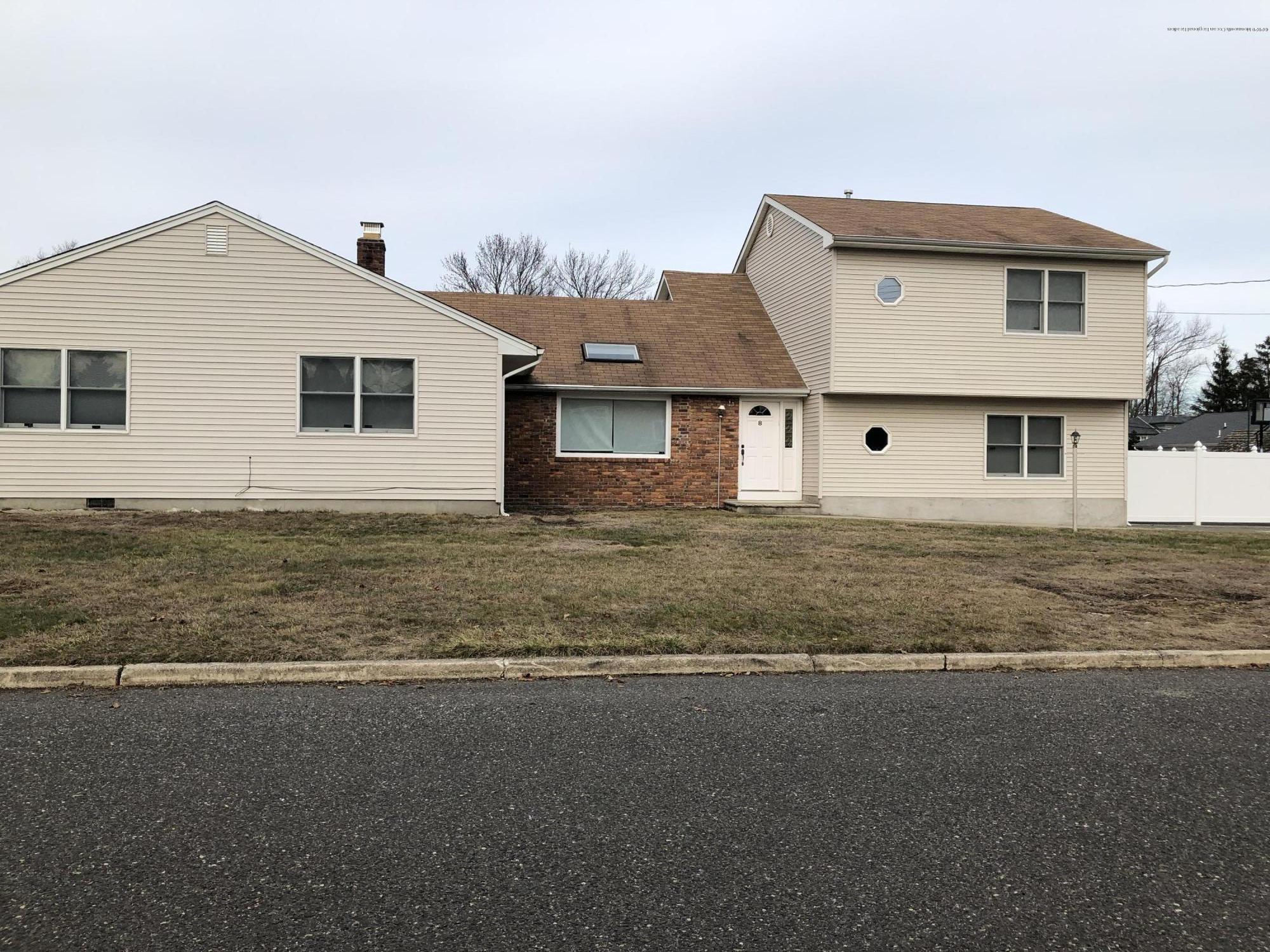 8 Dwight Drive — photo