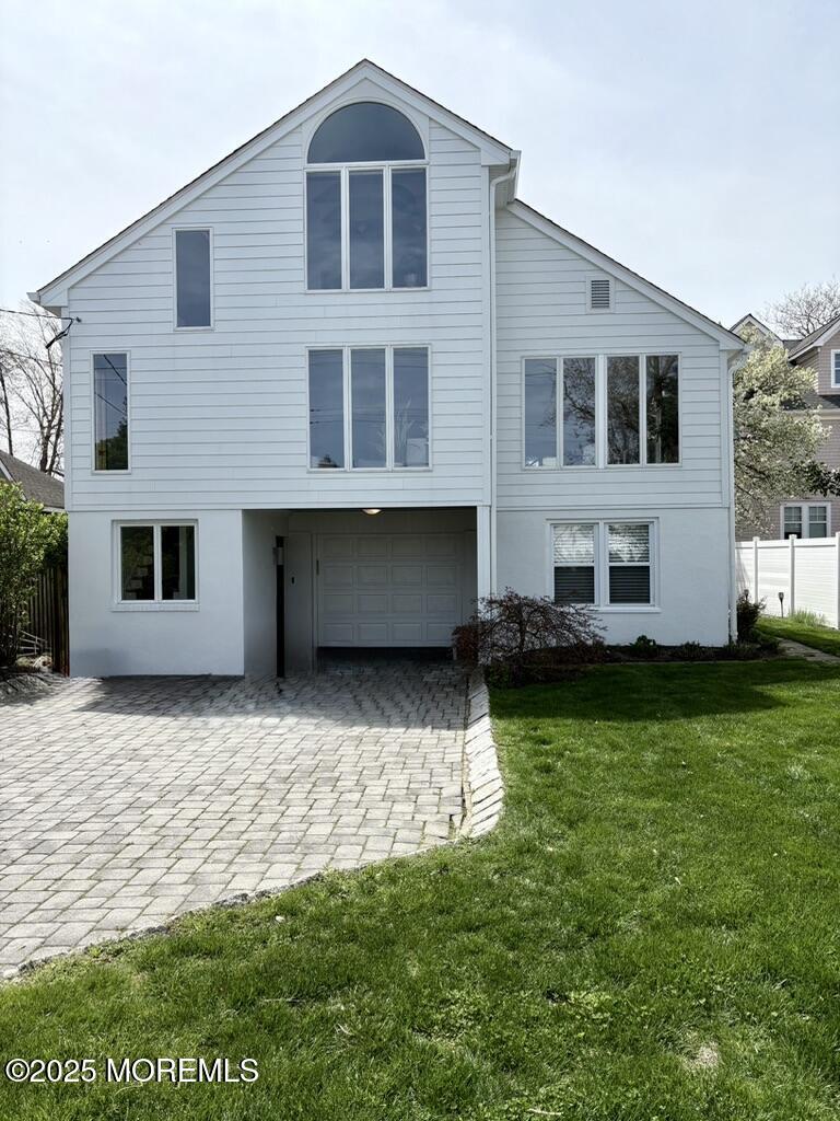 121 Bridge Avenue — photo