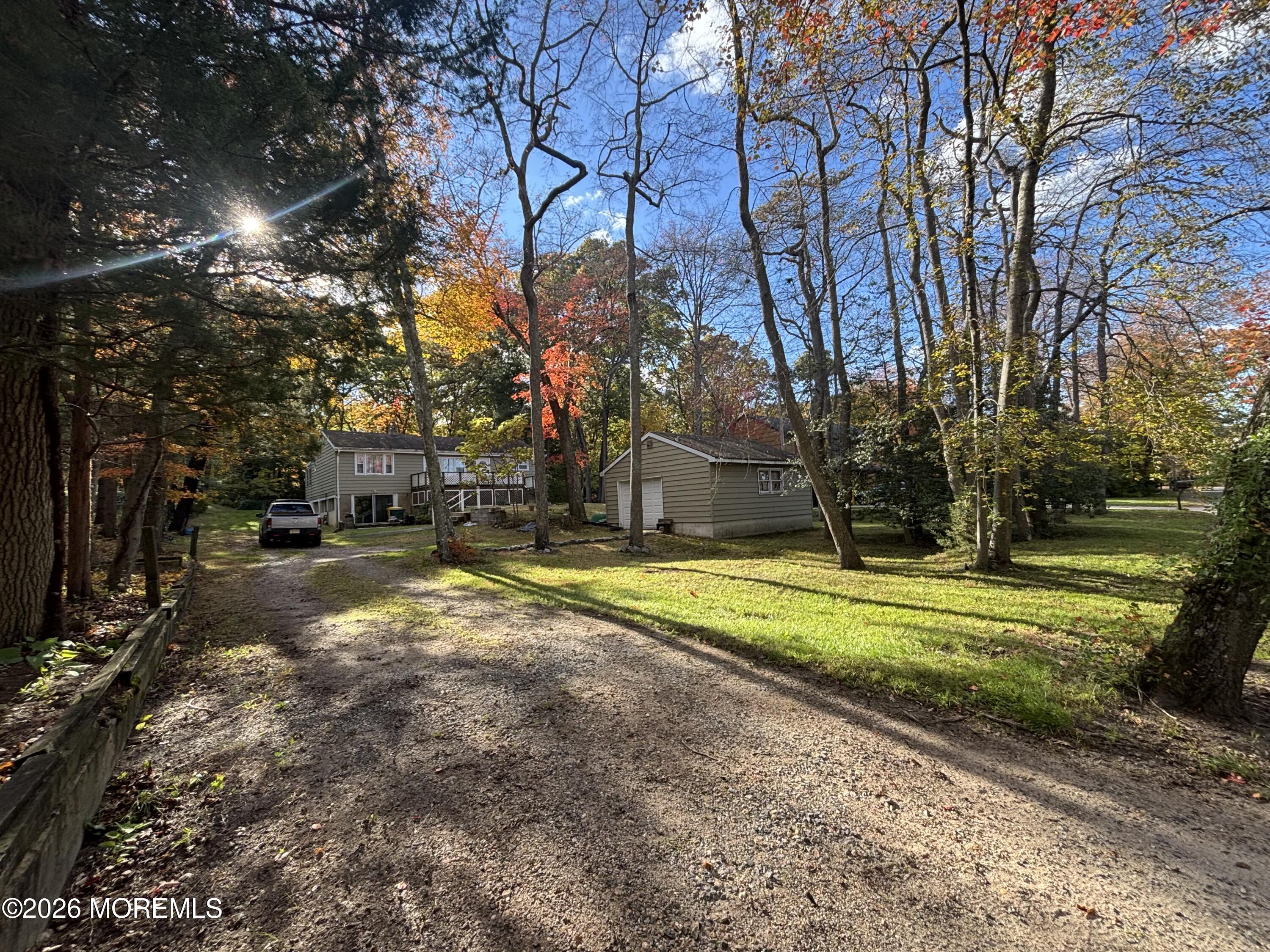 824 S Lake Drive — photo