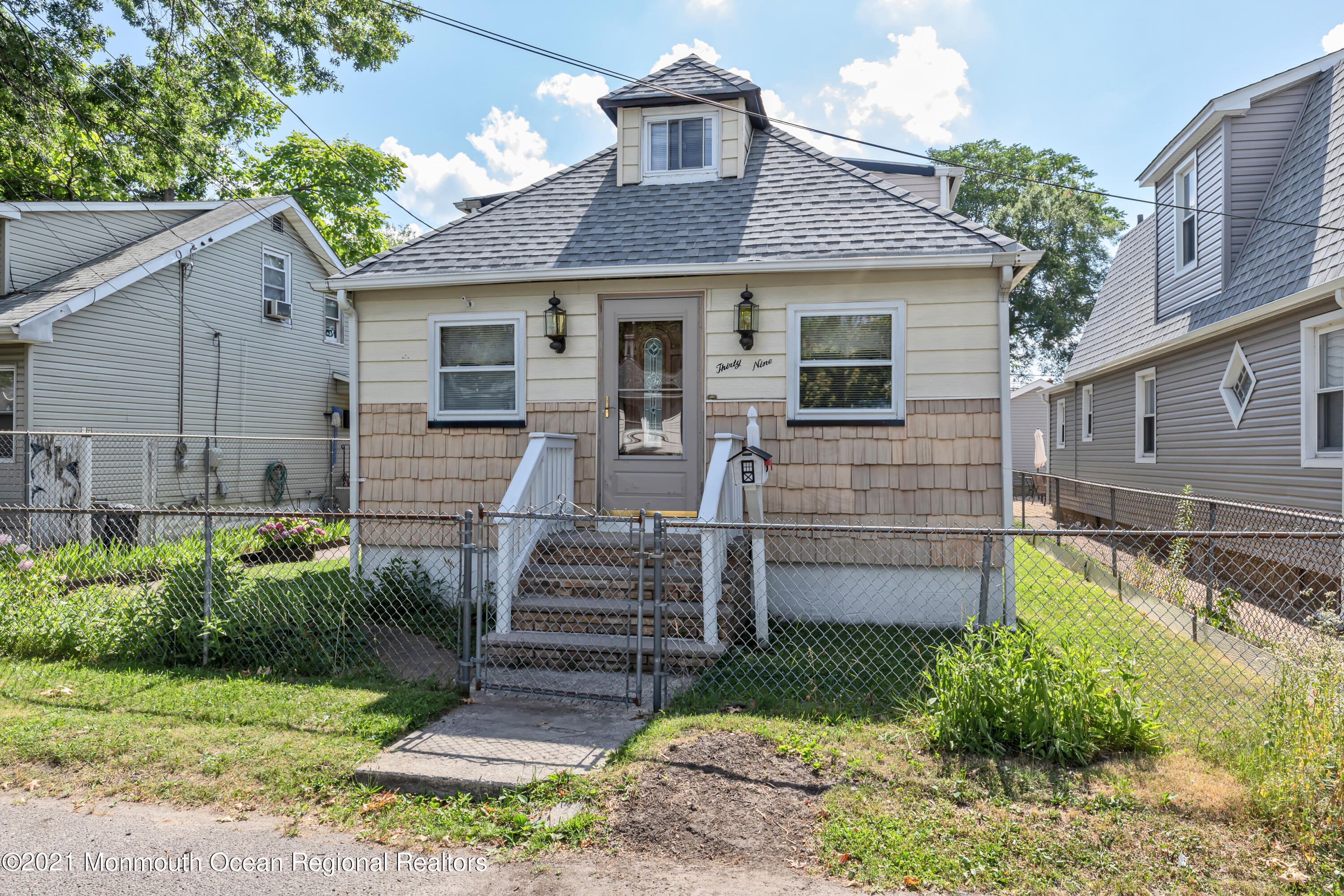 39 Lincoln Court — photo