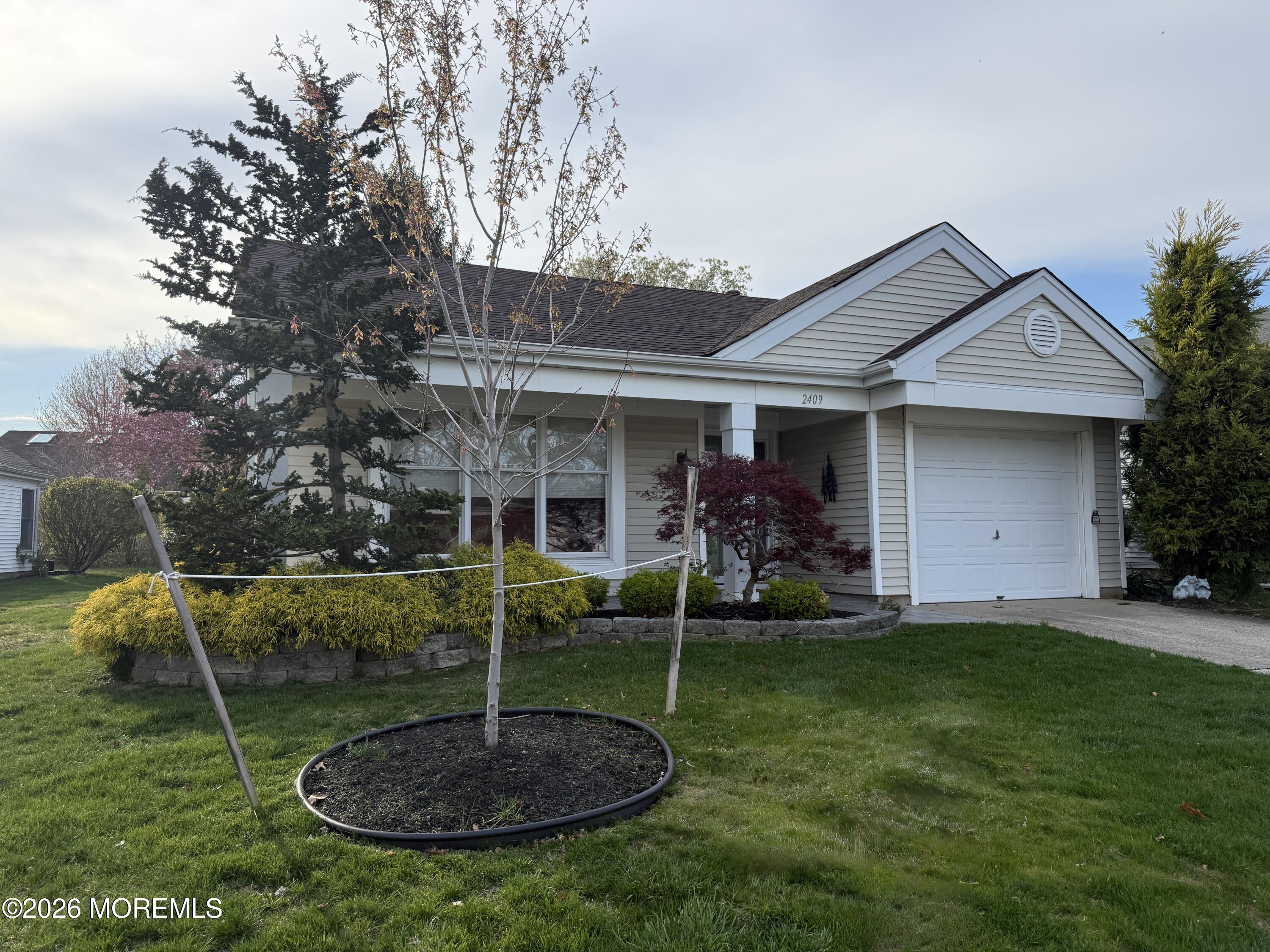 2409 Coral Leaf Road — photo