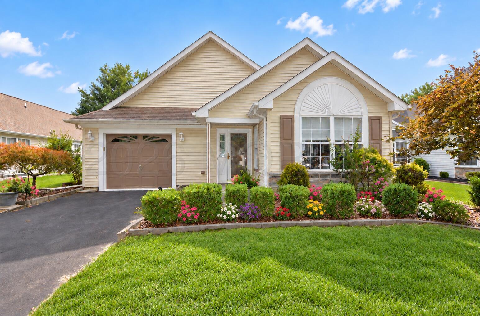 2736 Meadow Lake Drive — photo