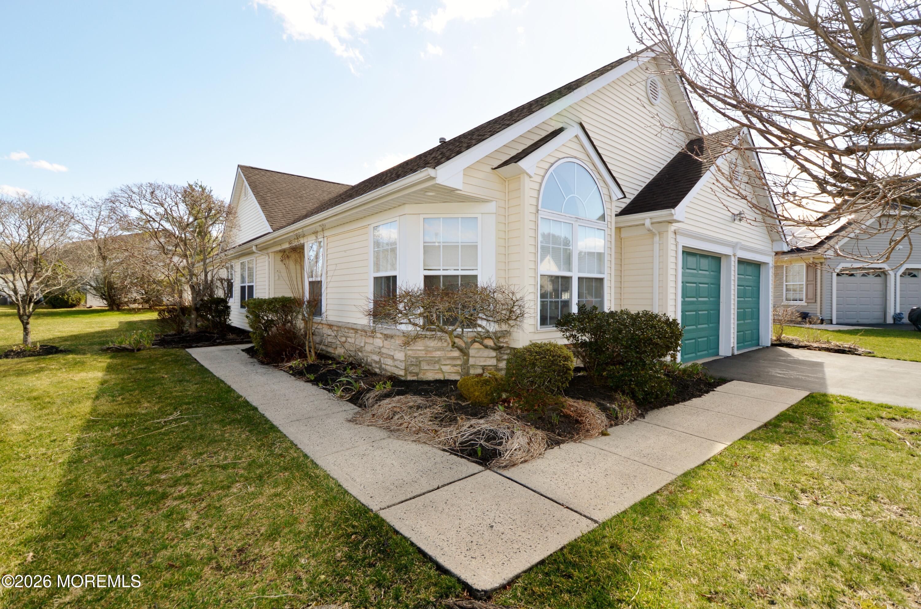 2531 Ridgemont Court — photo