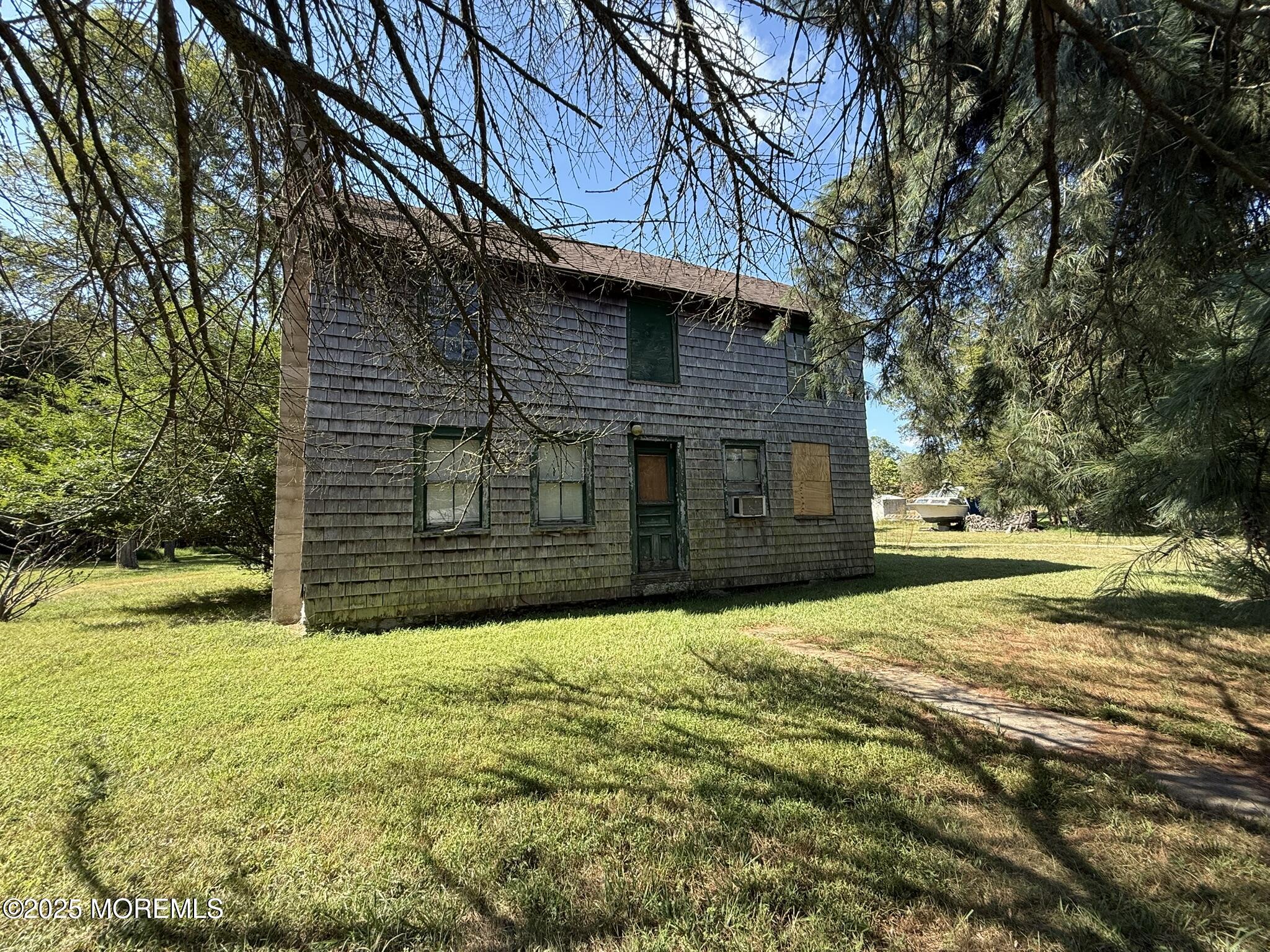 225 Jones Road 104 — photo