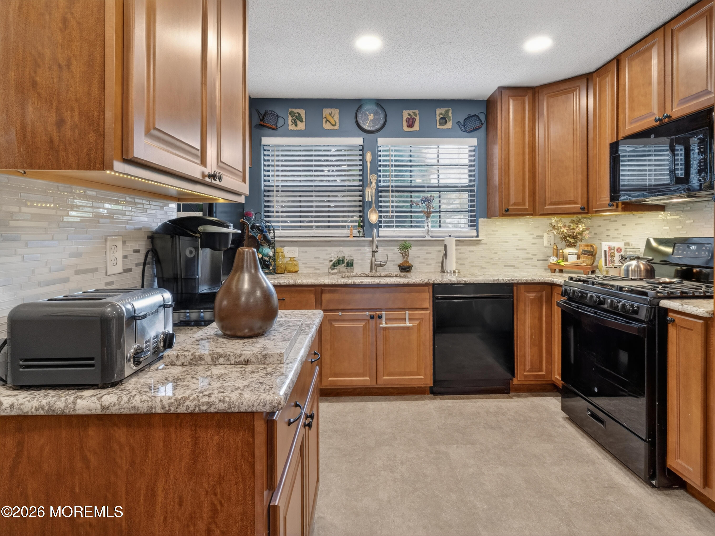 401 Daffodil Drive 401 — photo
