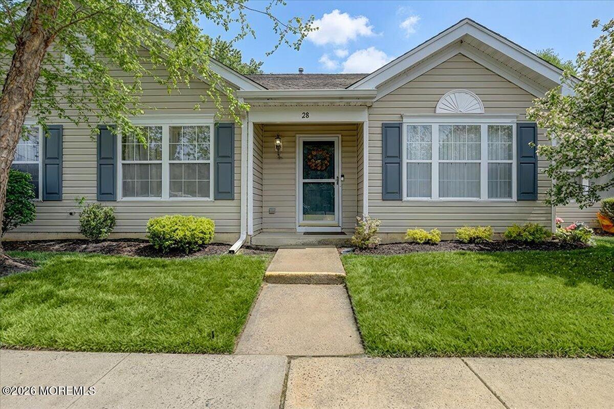 28 Golden Willows Avenue — photo