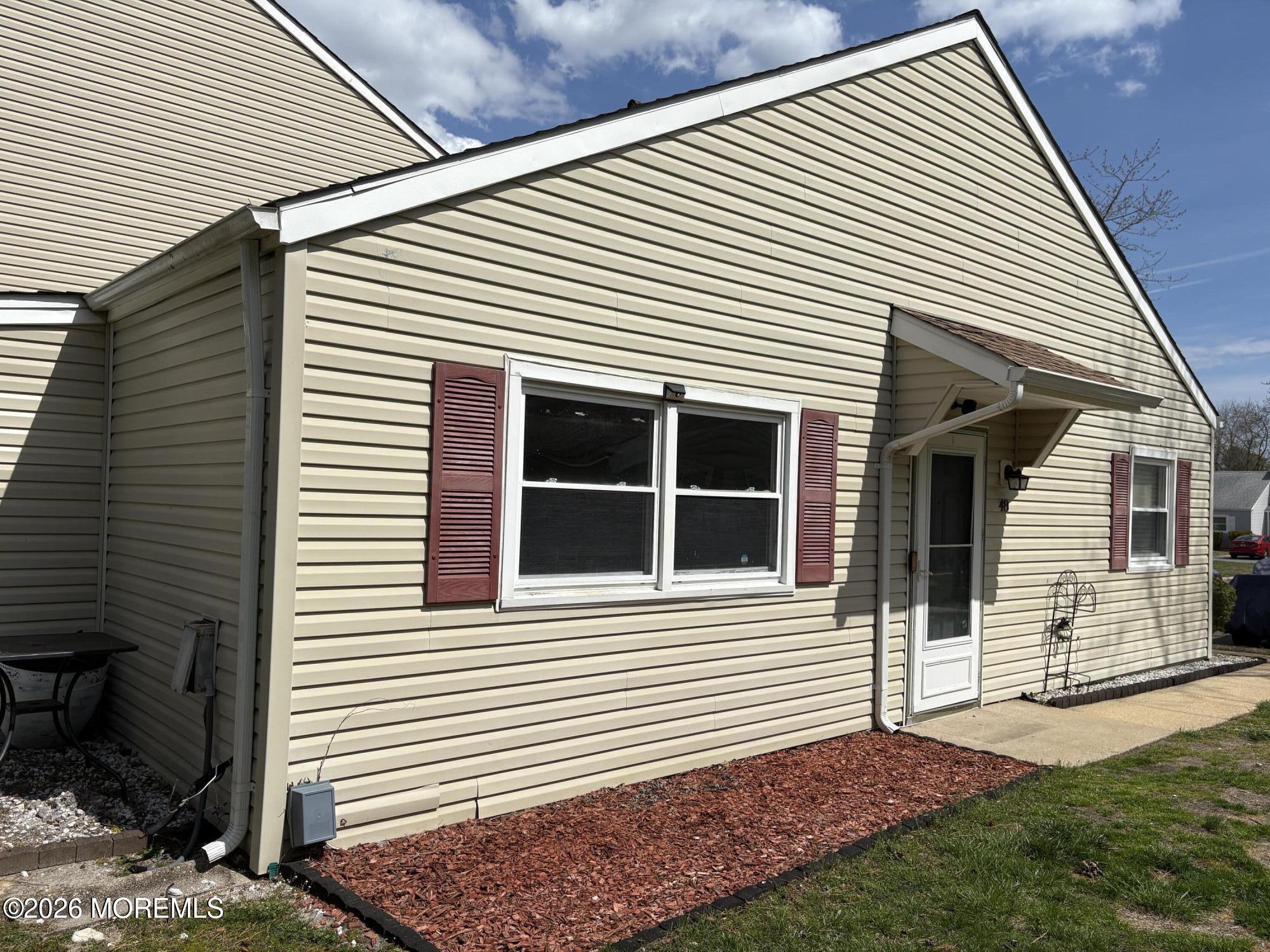 48 S Seas Court — photo