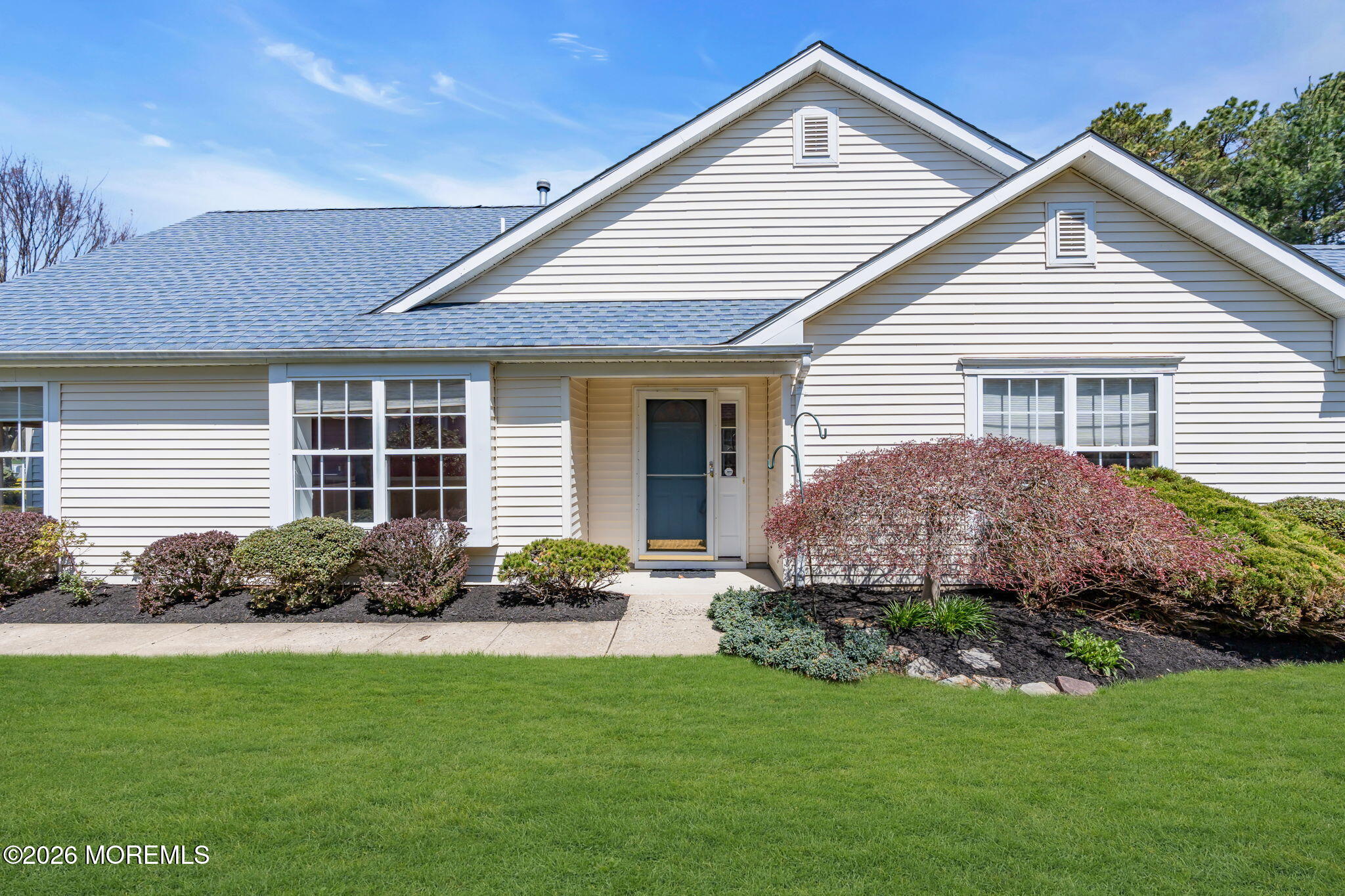 2621 Meadow Lake Drive — photo