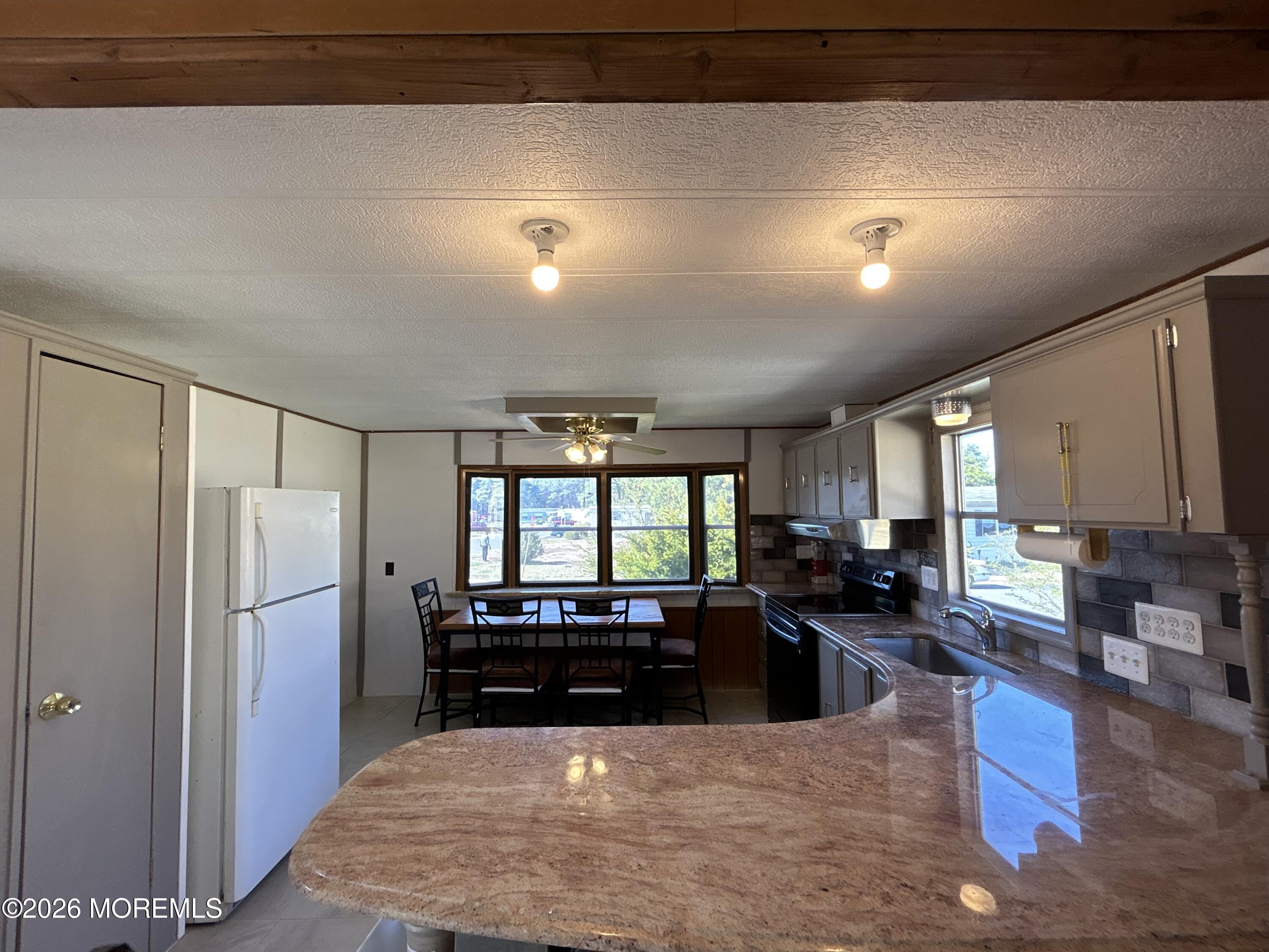 13 Bluebird Lane — photo