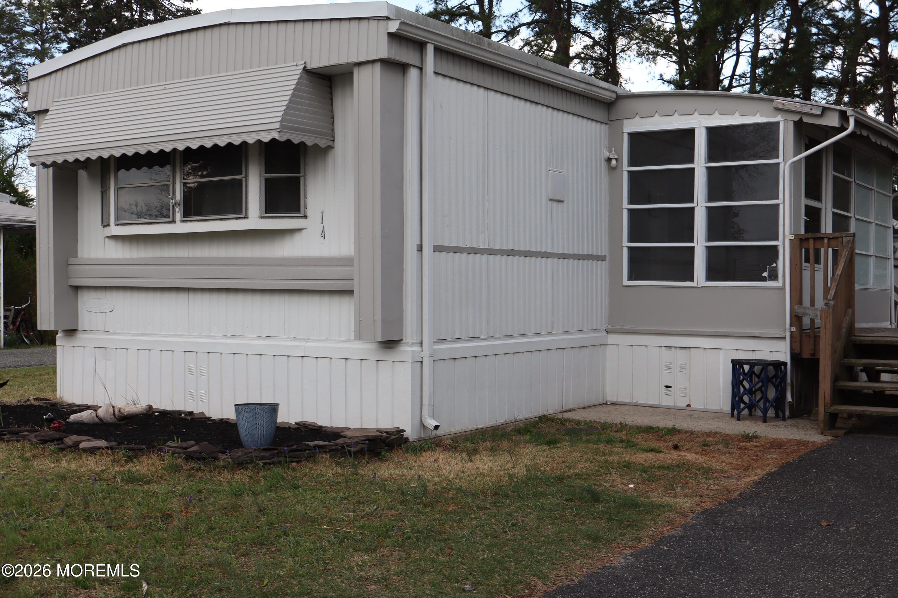 14 Kingfisher Way — photo