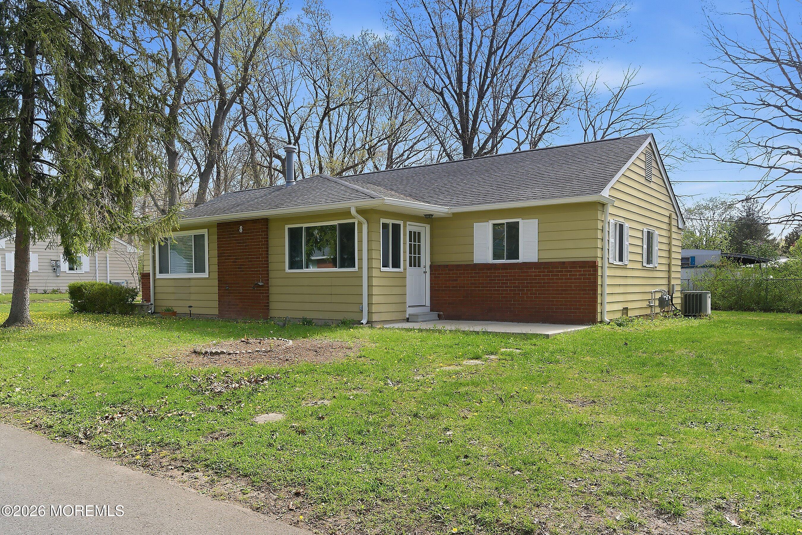 8 a S Heron Street — photo